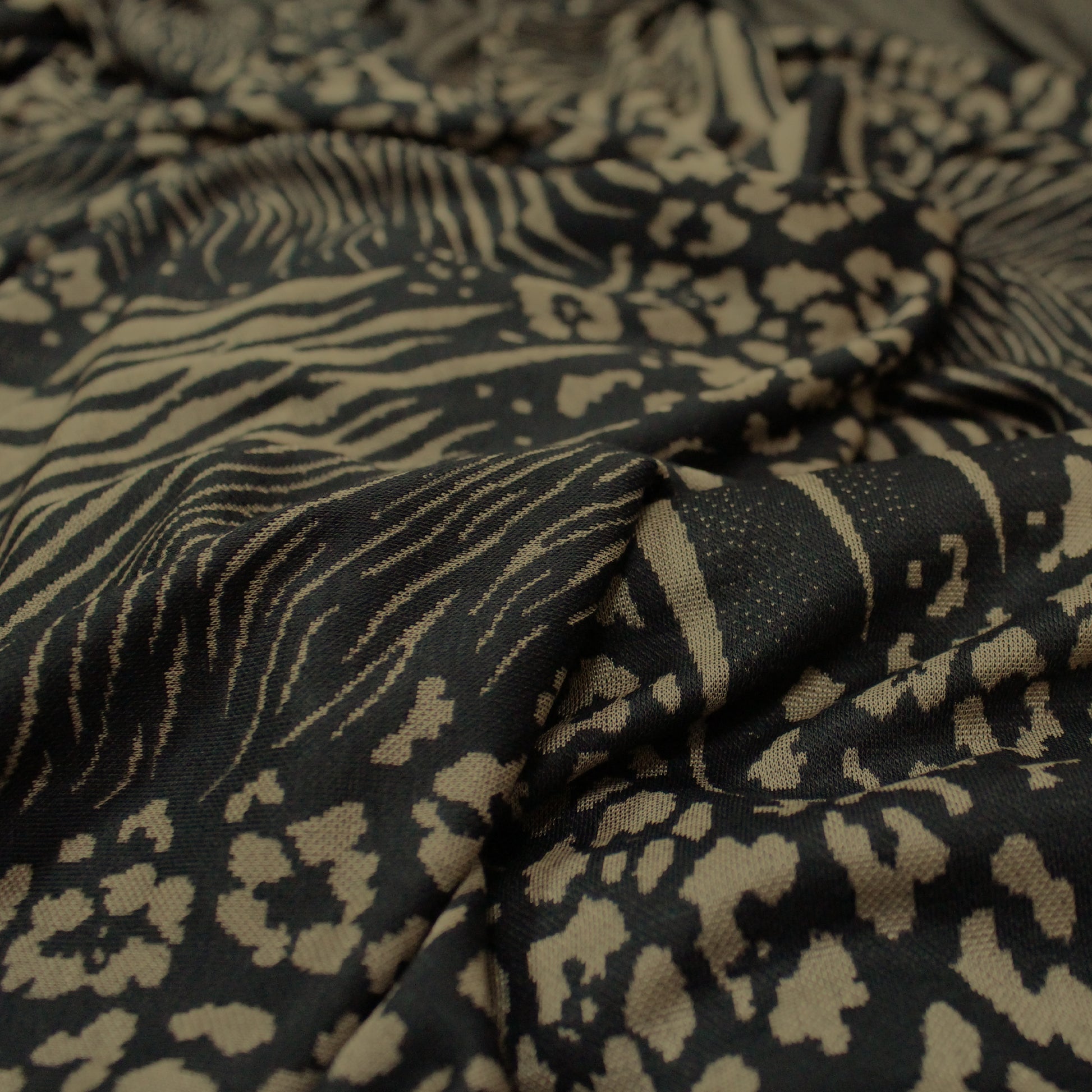 D&G animal print jacquard viscose knit - black and tan