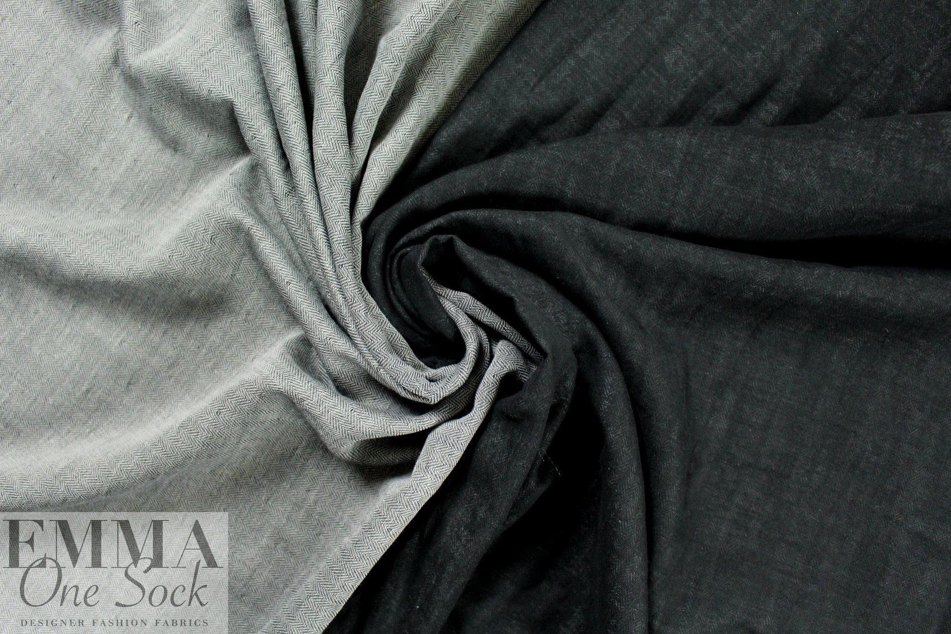 Japanese cotton 2-ply y-d reversible herringbone - gray .75 yds