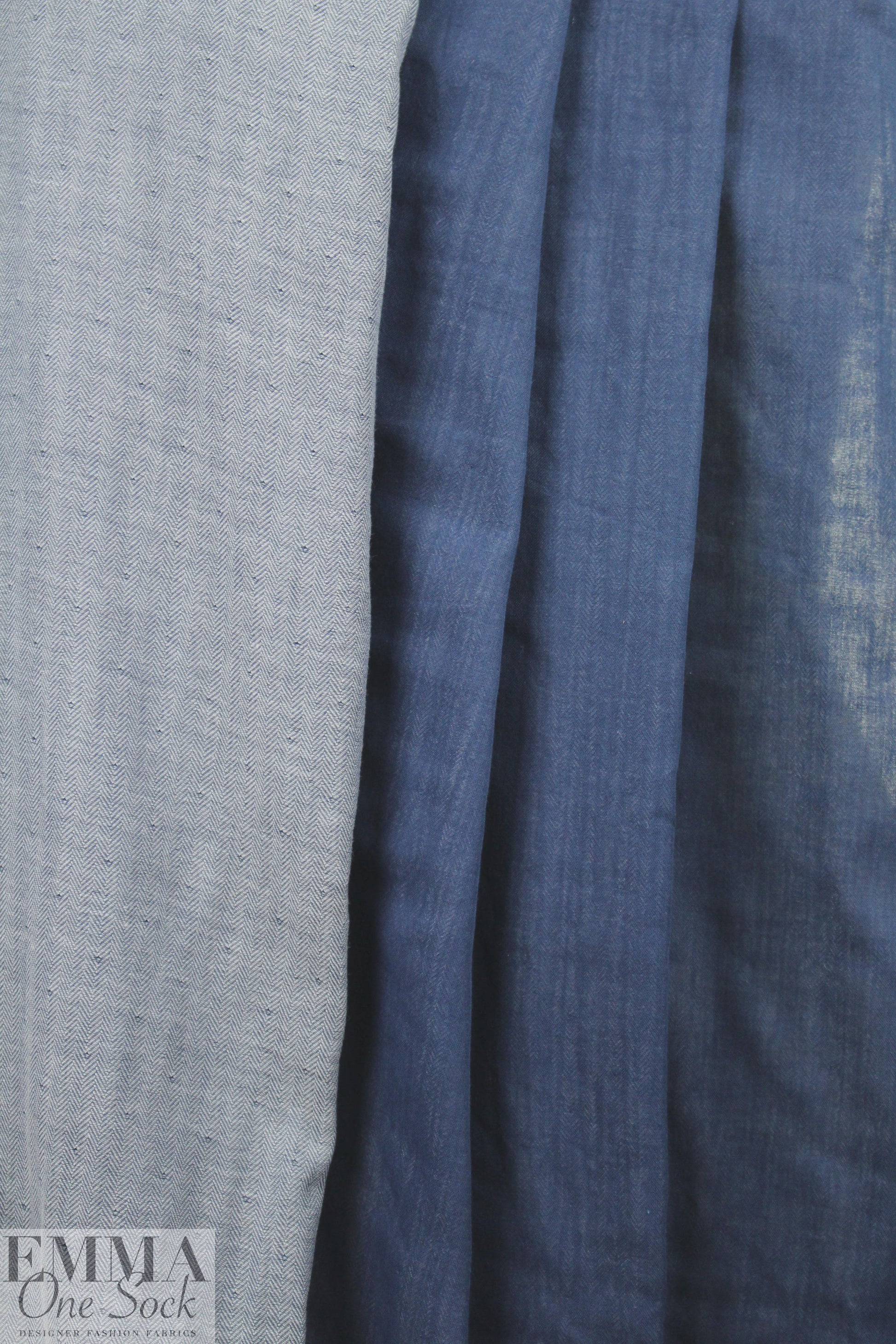 Japanese cotton 2-ply y-d reversible herringbone - blue