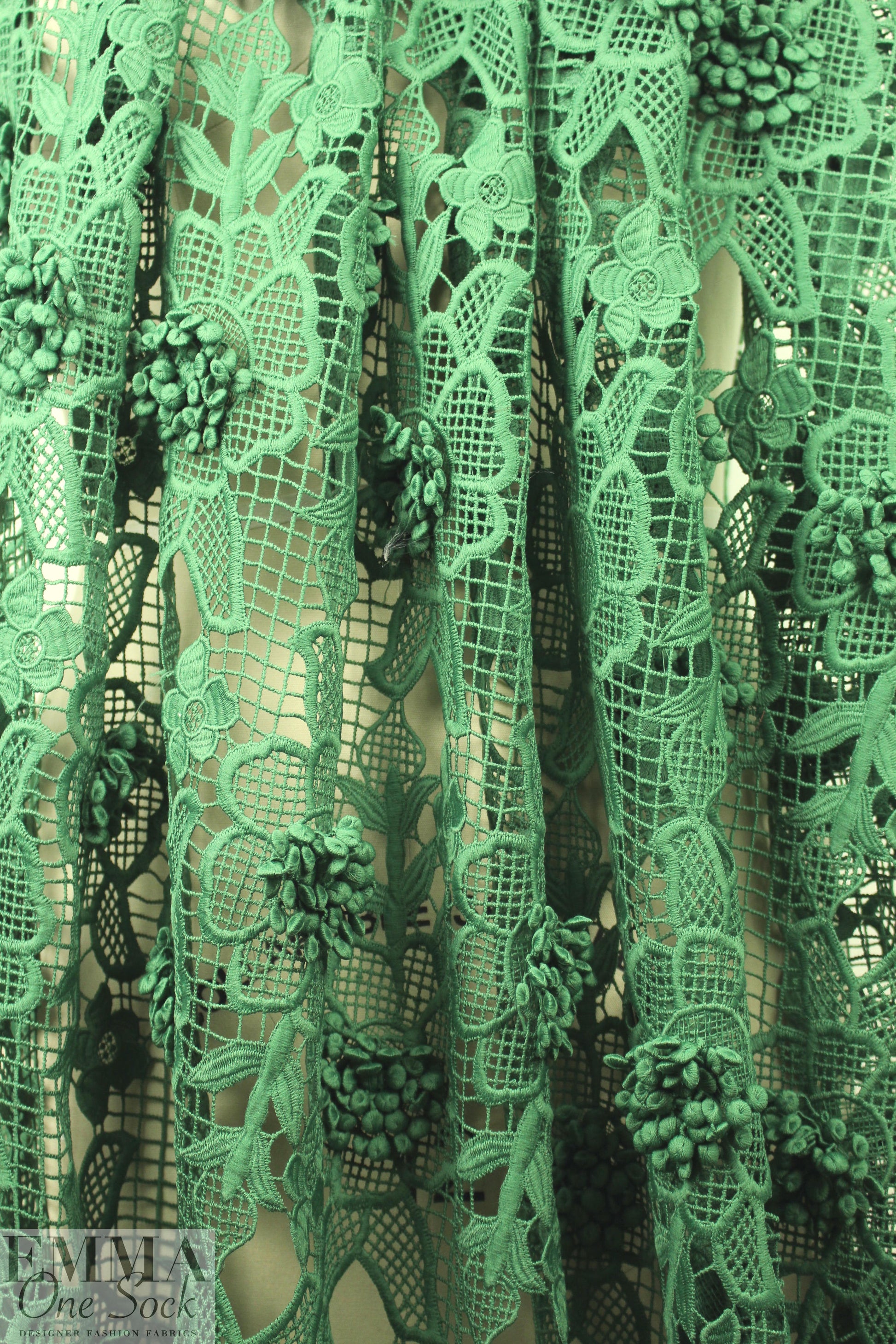 NY designer fancy 3-D floral guipure lace - ivy