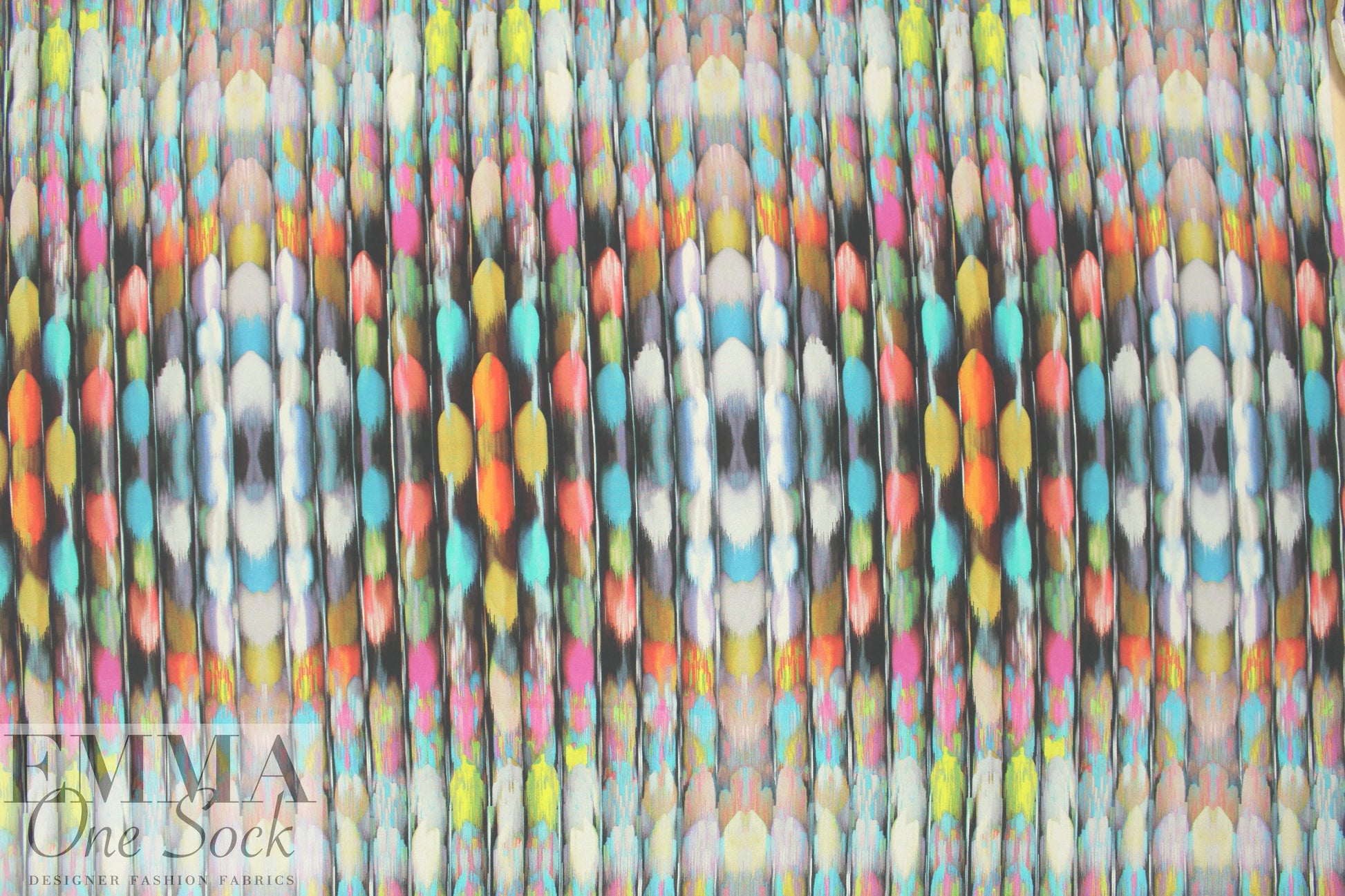 NY designer feather fantasy graphic 4-ply silk 1.125 yds