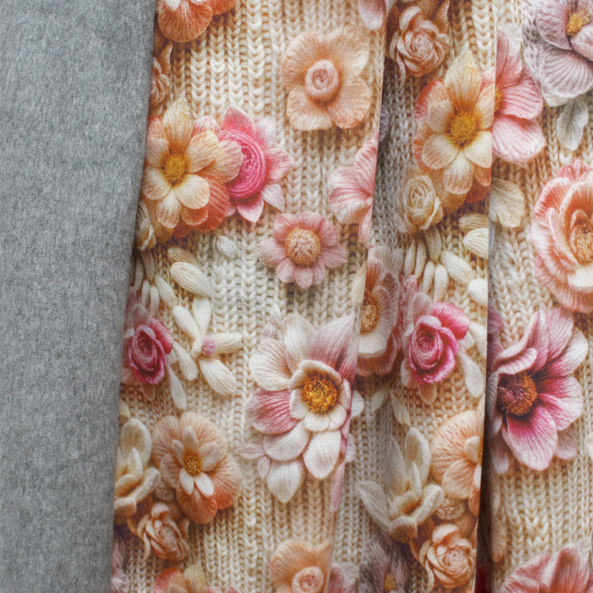 'knit bouquet' fleece backed printed jogger - blush