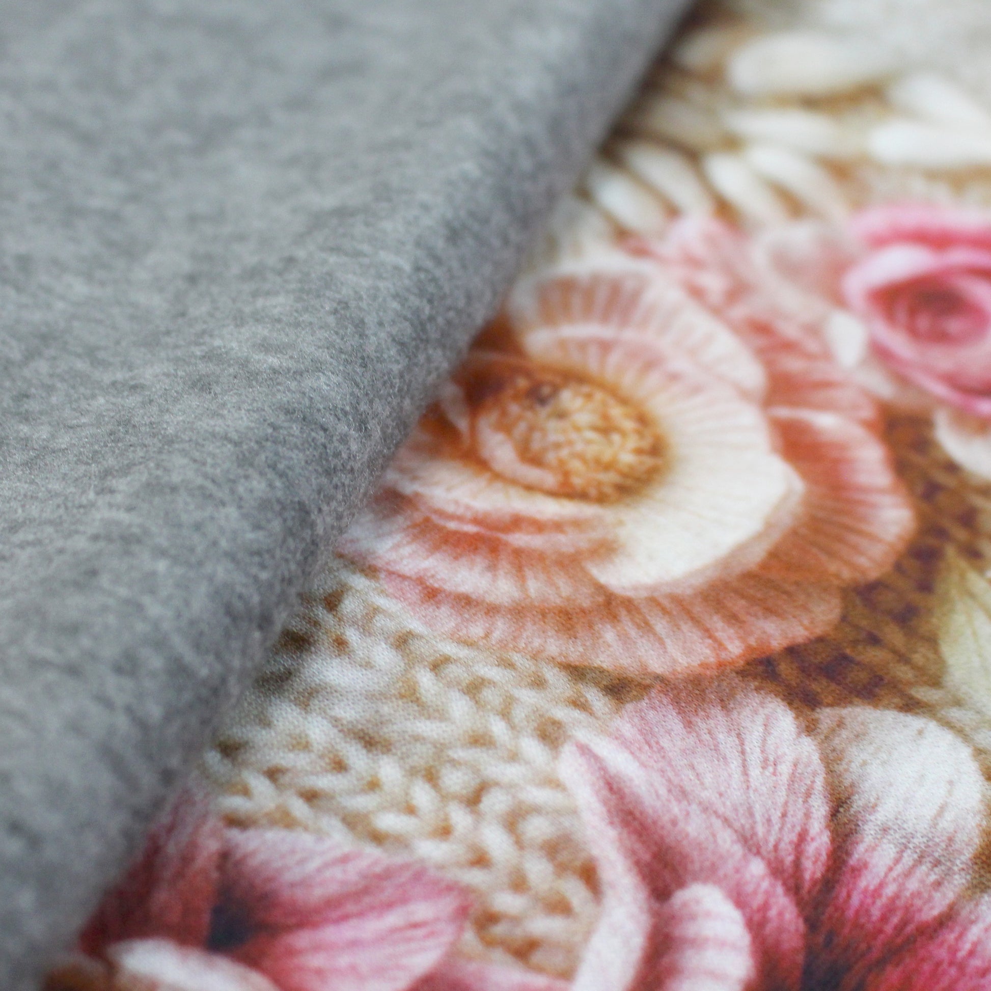 'knit bouquet' fleece backed printed jogger - blush
