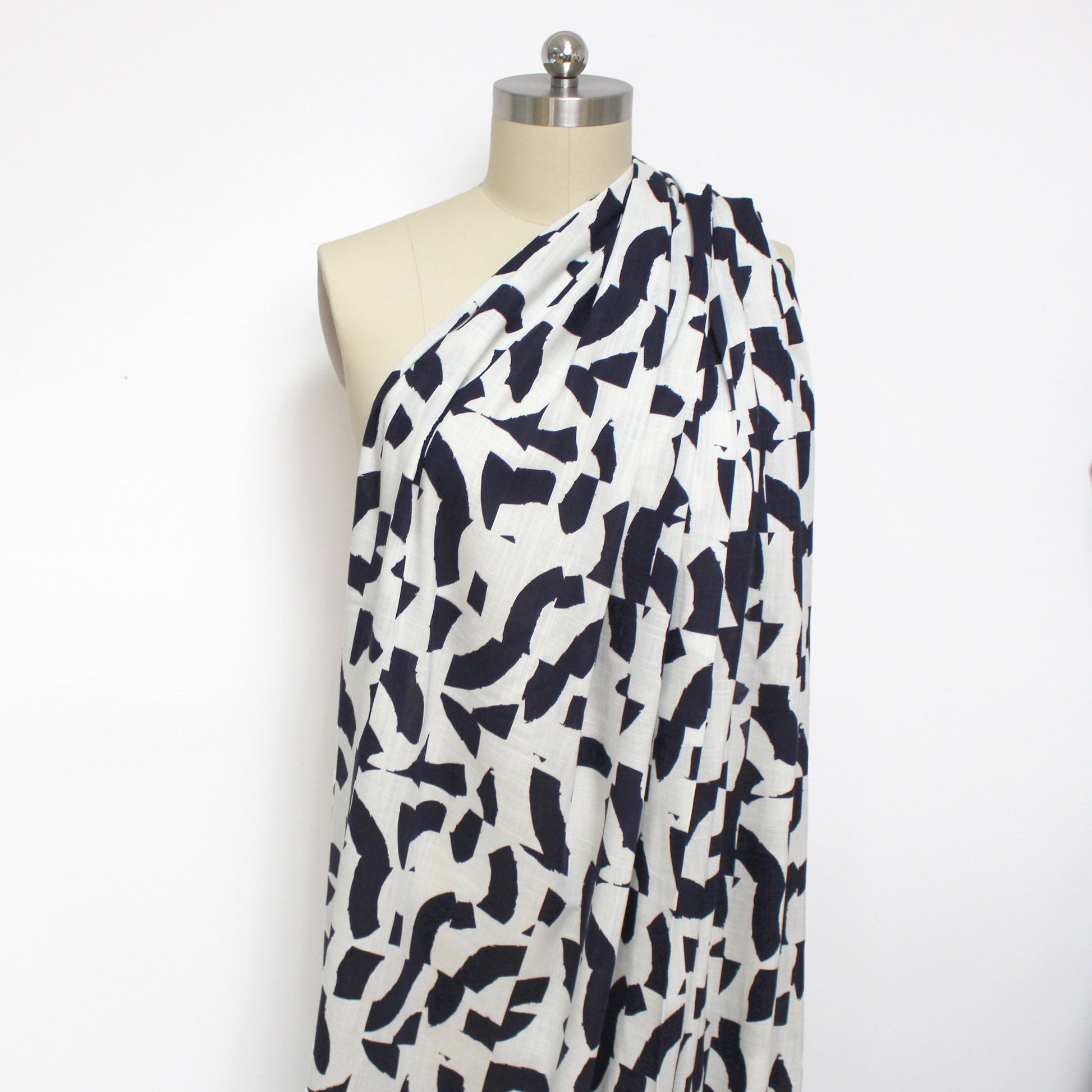 'abstract shapes' viscose/linen woven - midnight/white