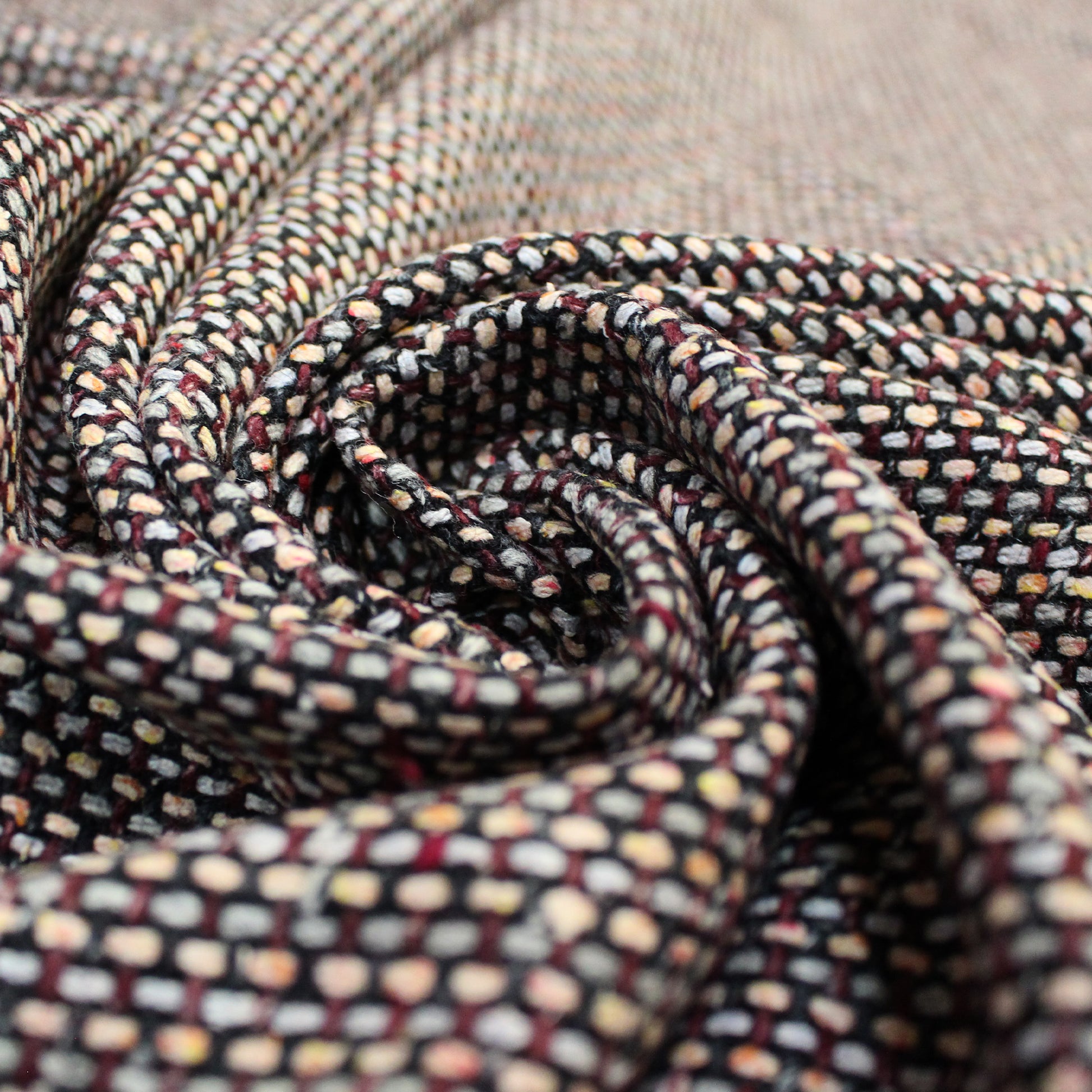 Italian 'auburn' wool/cotton woven suiting