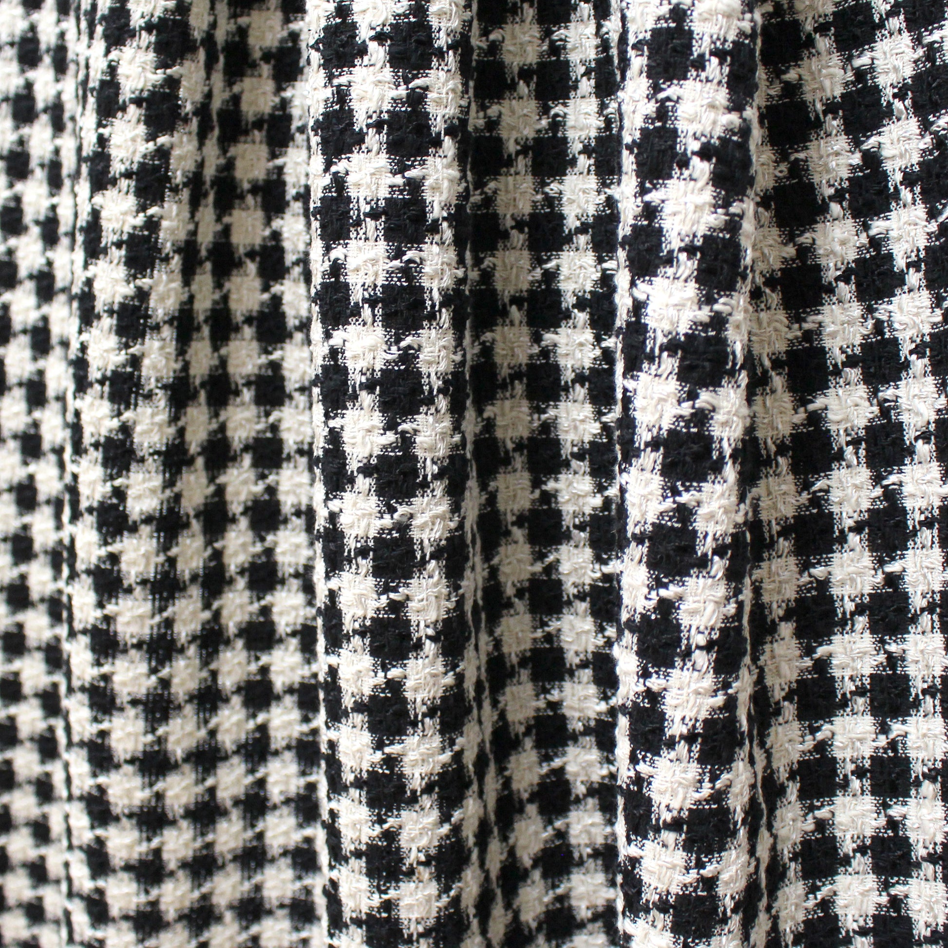 Italian viscose/cotton novelty weave suiting - black/pearl