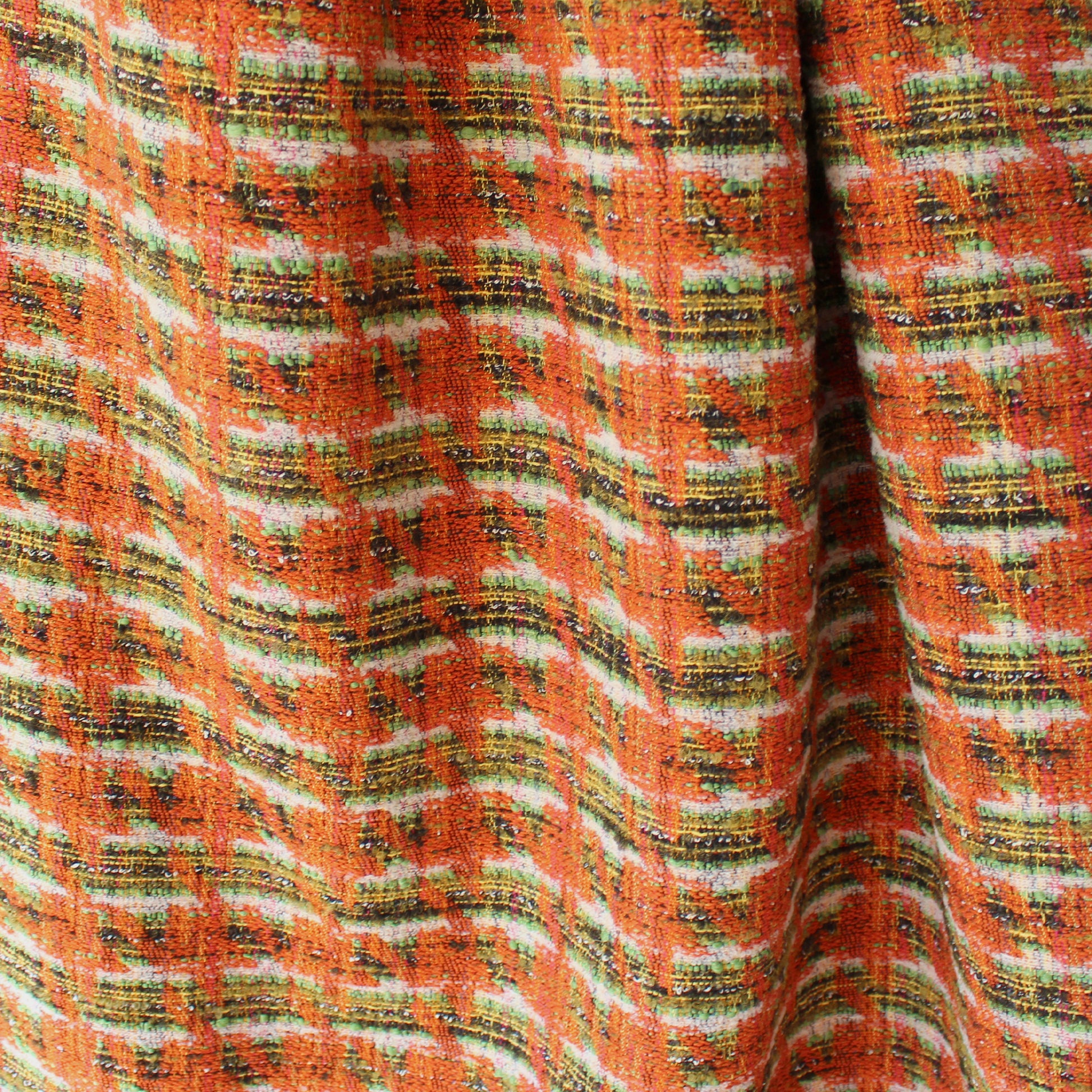Fine Italian 'modern houndstooth' suiting - pumpkin
