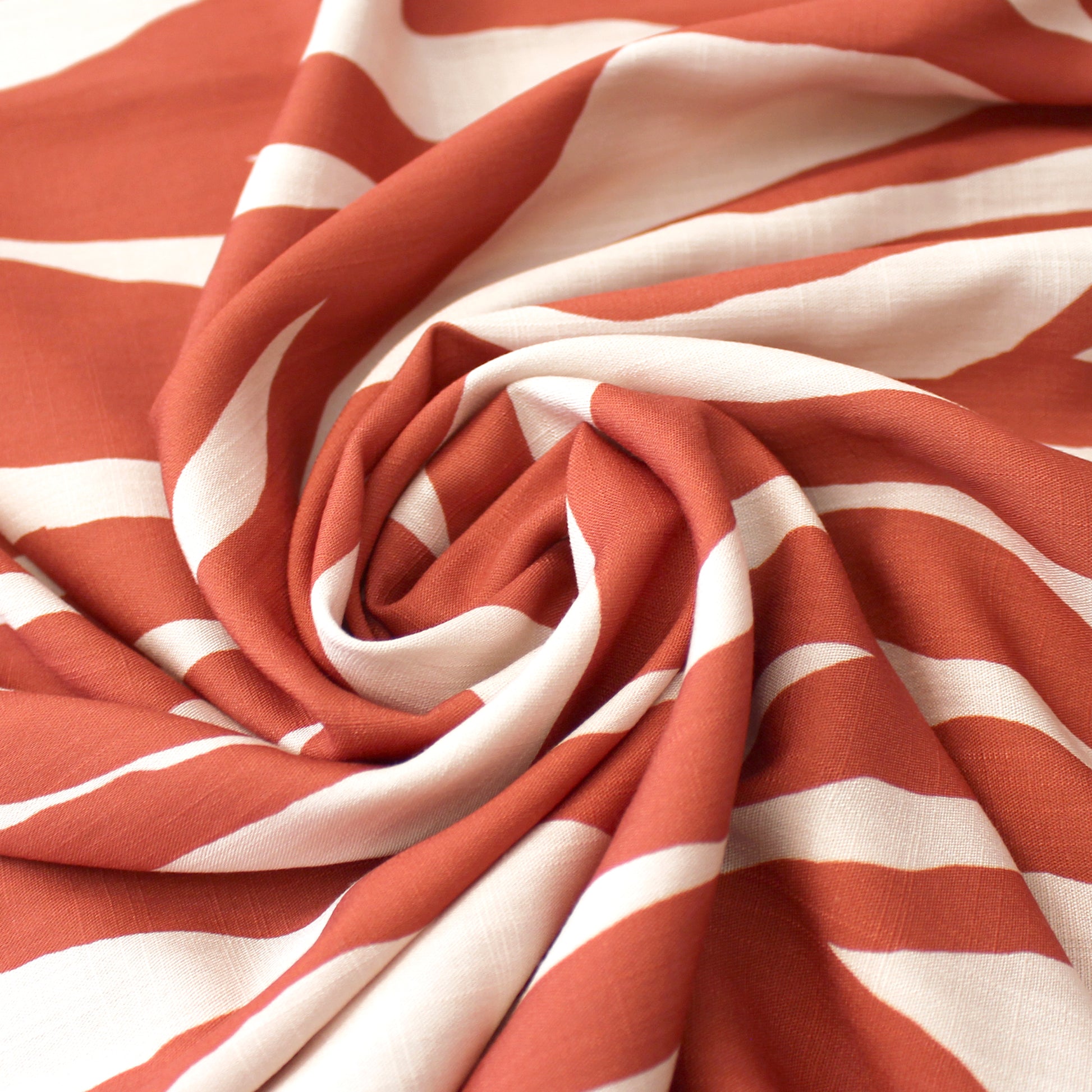 'zephyr' linen-look rayon woven - terracotta