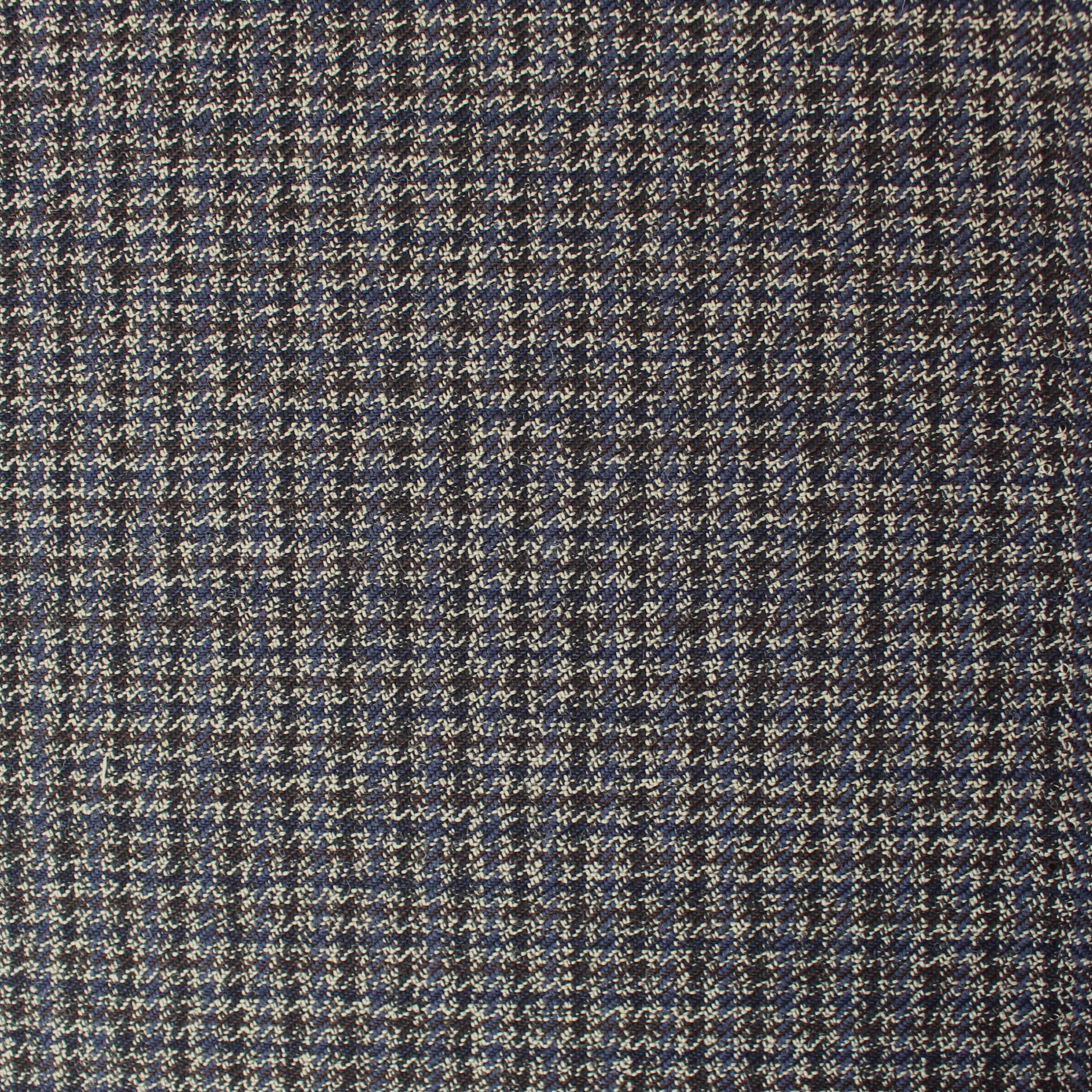 Arm@ni virgin wool suiting - micro houndstooth