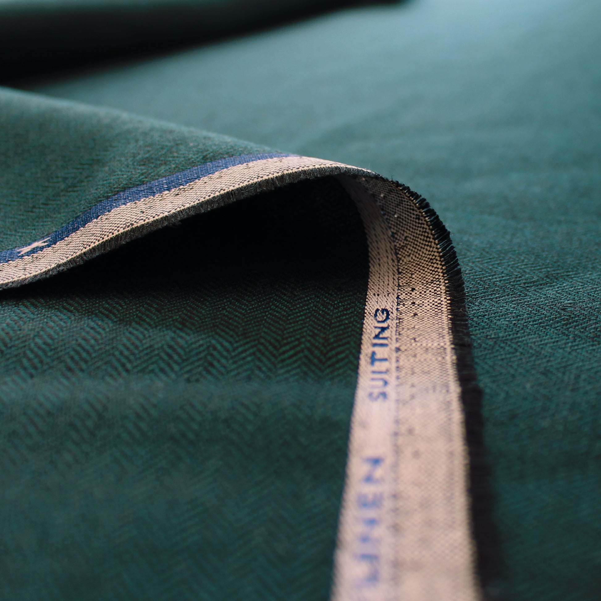 L0ro Piana virgin wool/linen herringbone suiting - blue spruce/black