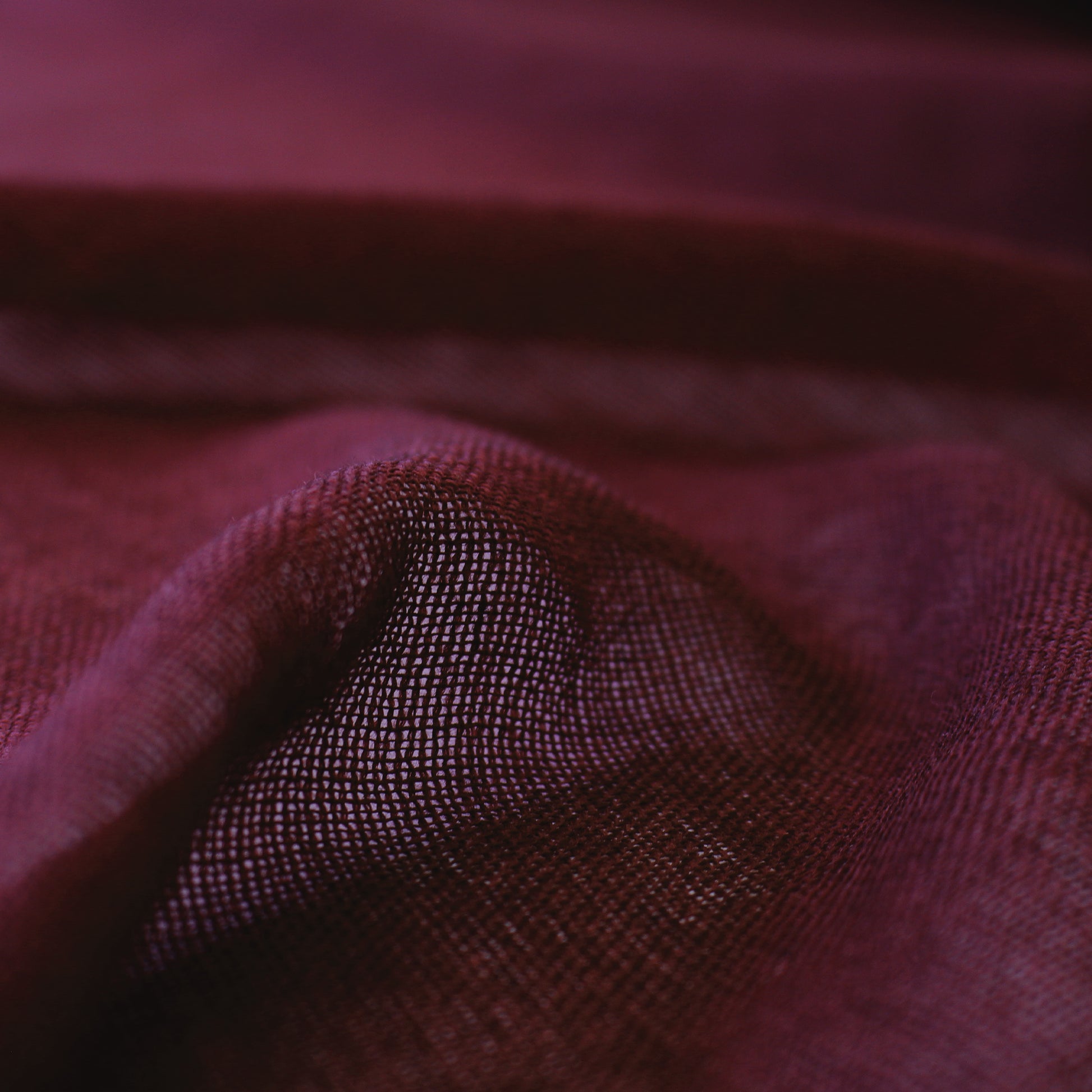 Etr0 extra wide featherweight wool gauze - Syrah