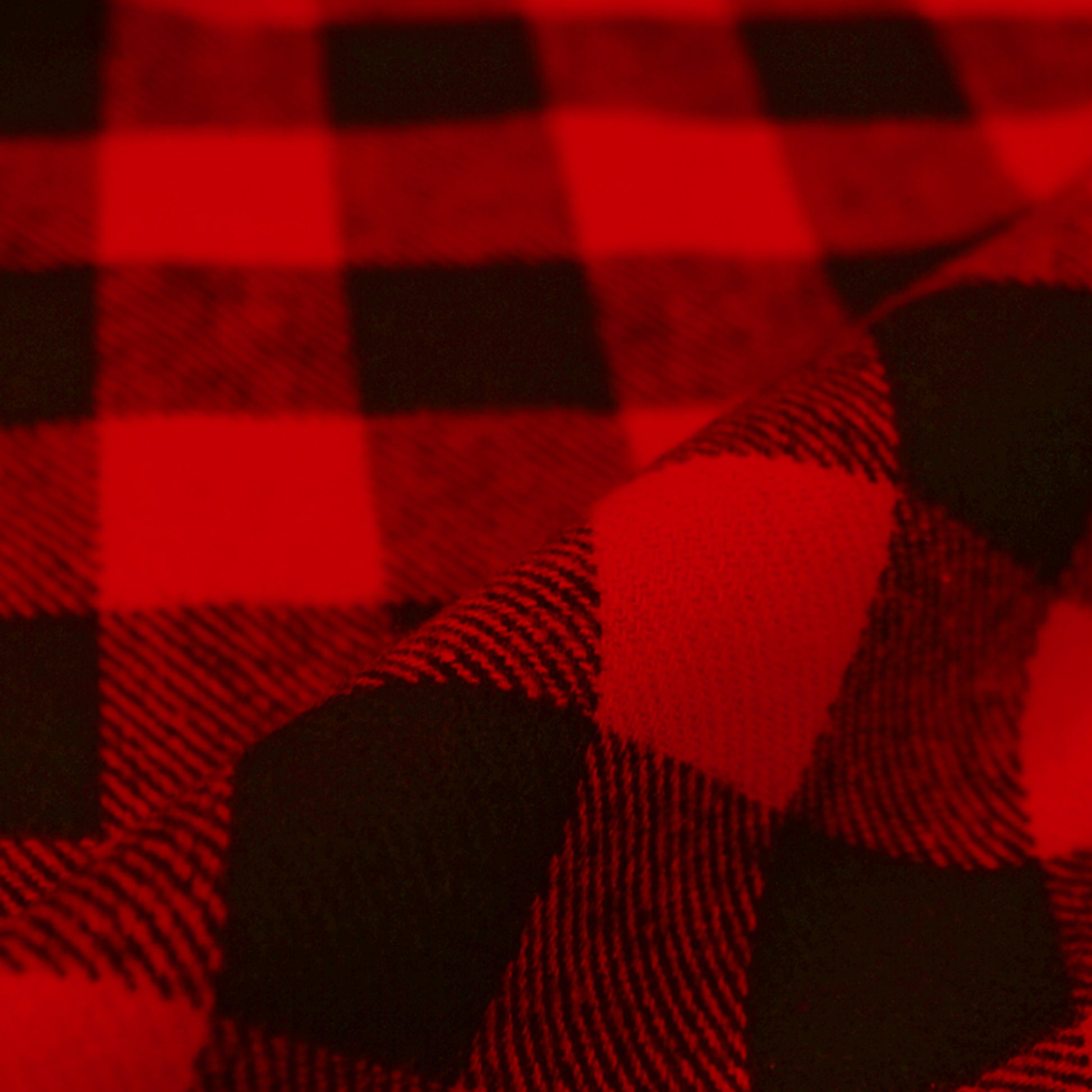 'woodsman' 100% cotton mid-weight flannel - red/black