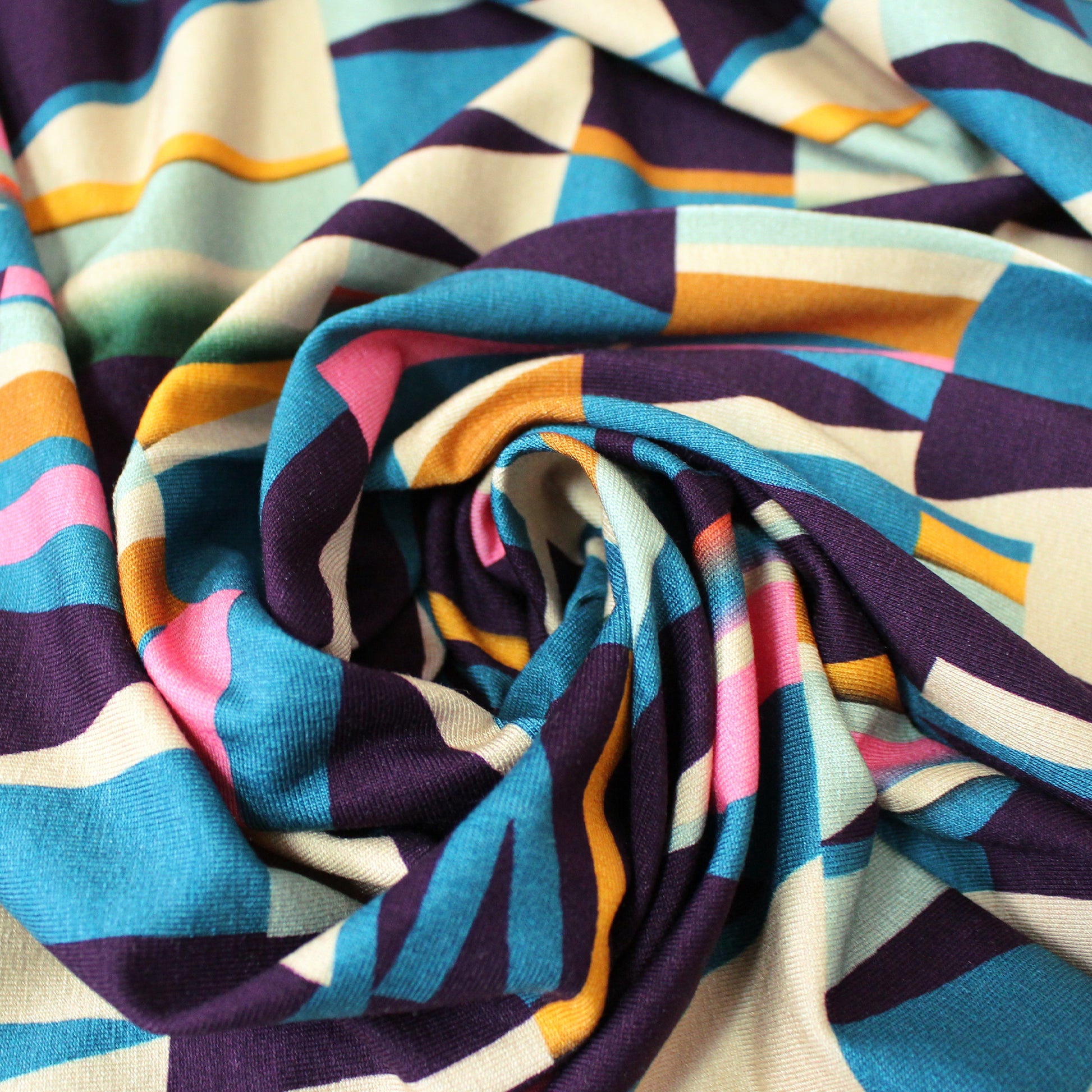 Dutch digital 'Prism Shift' viscose knit, Oeko-Tex cert. - teal/pink