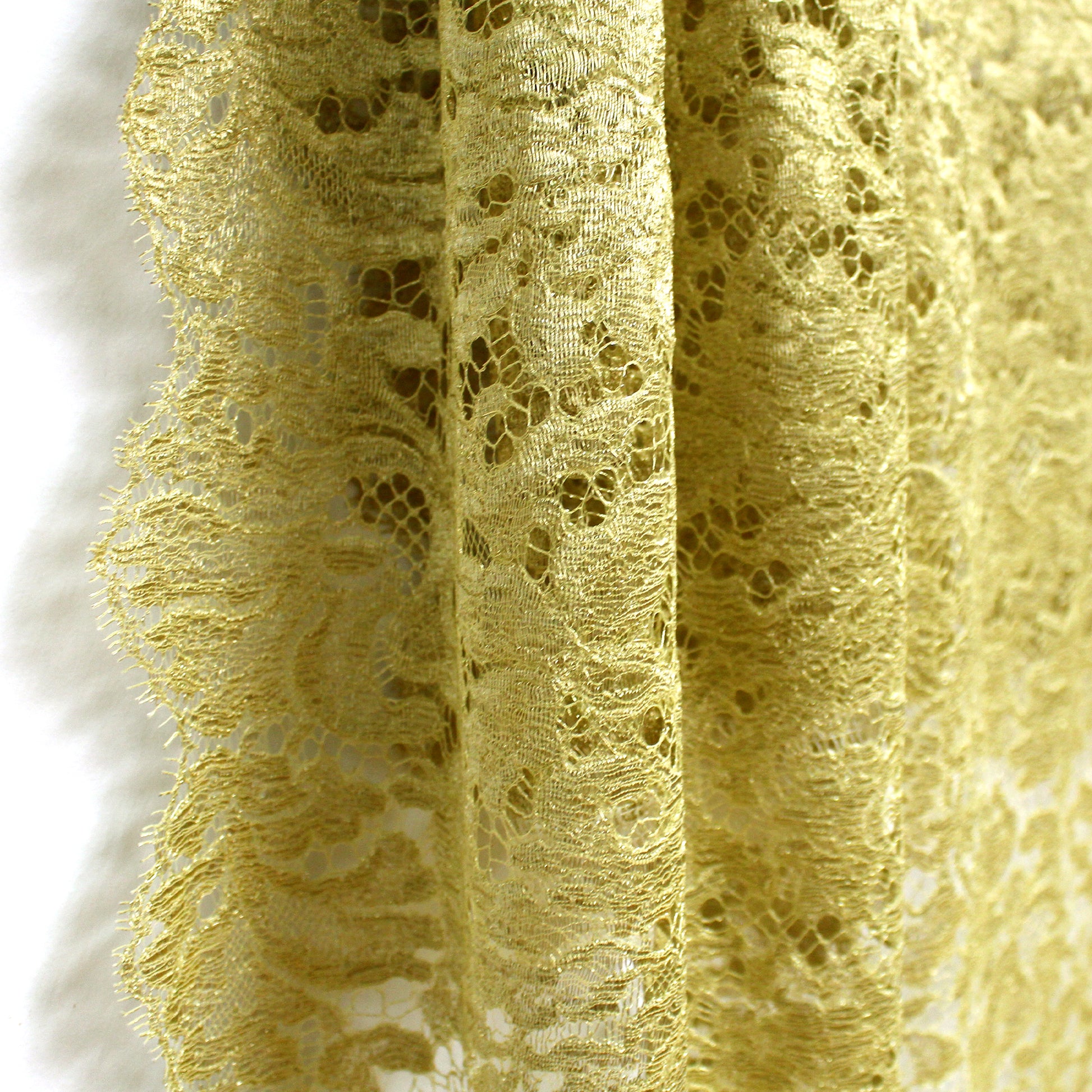 European 'gold leaf garden' lurex lace