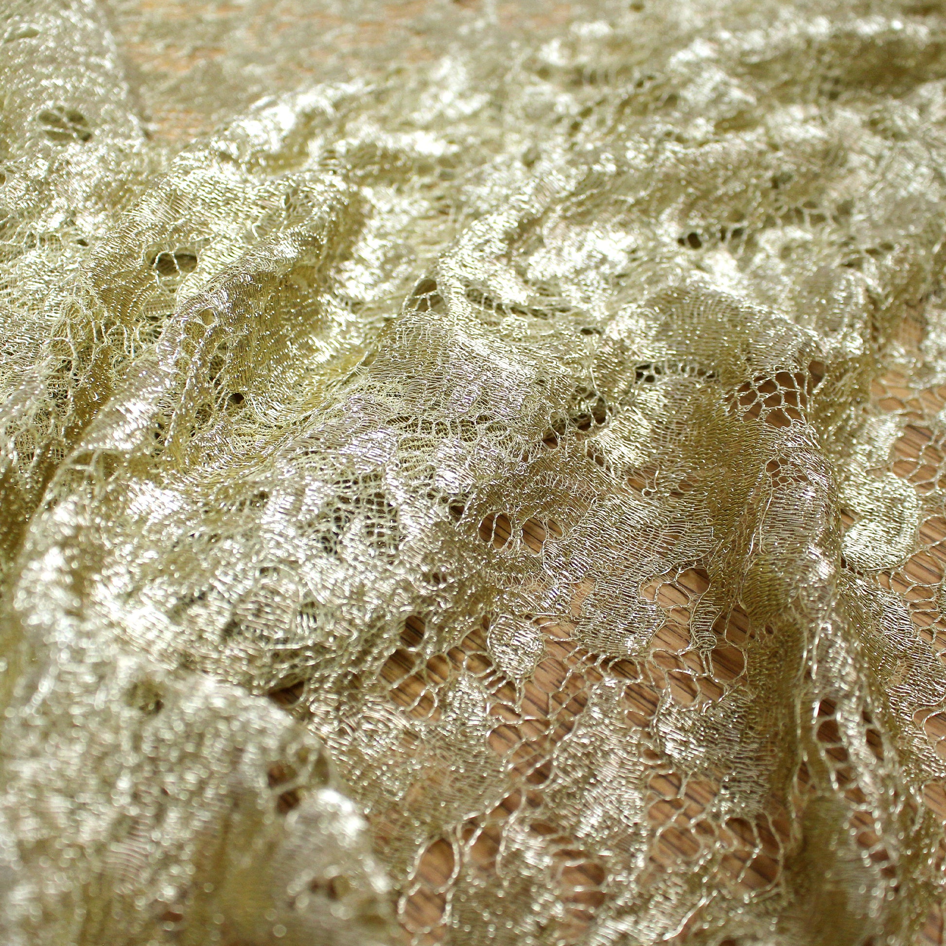 European 'gold leaf garden' lurex lace
