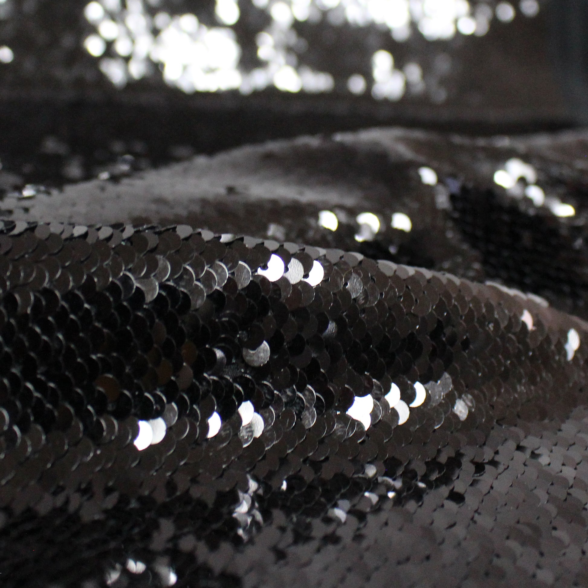 French fine-quality, flip sequin - jet black