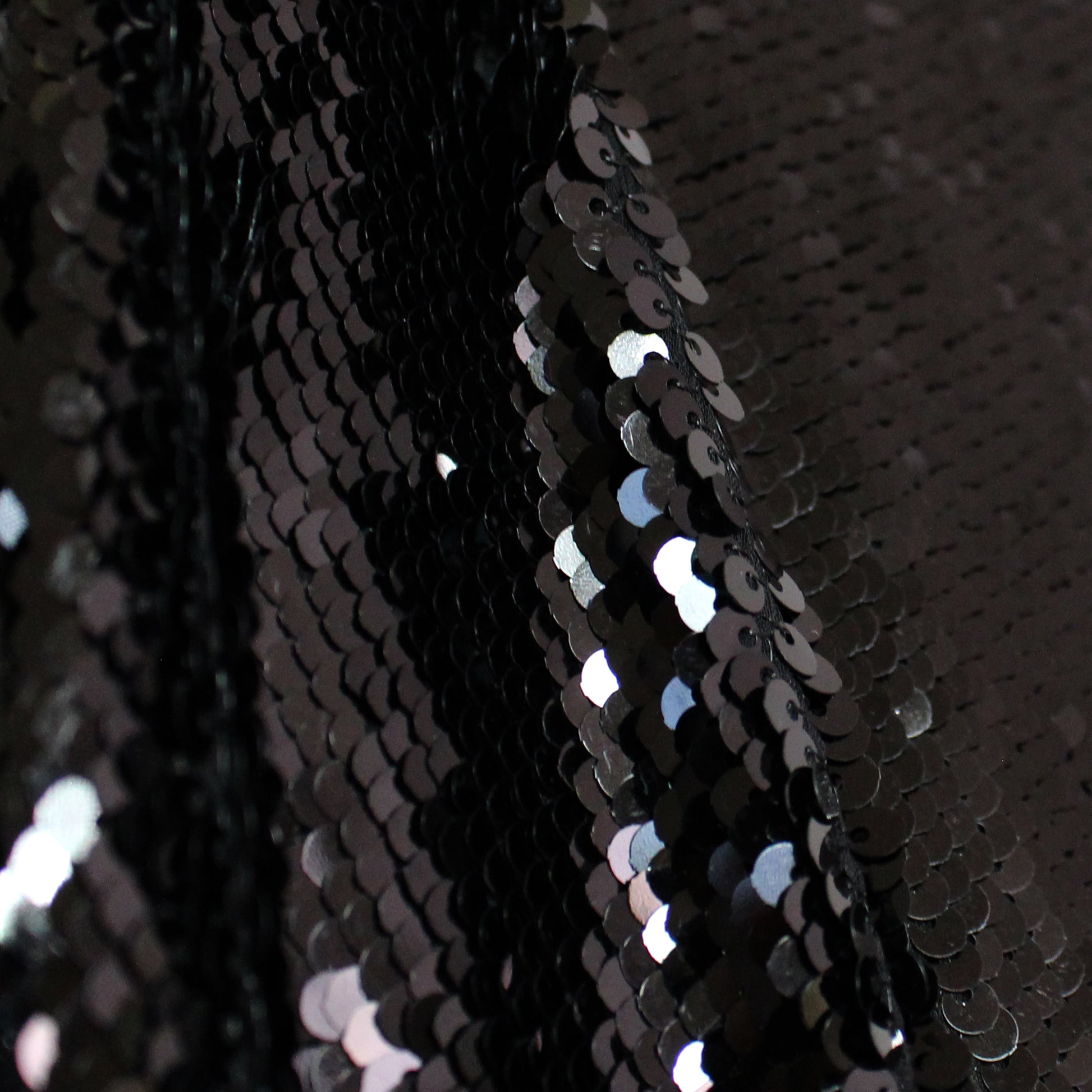 French fine-quality, flip sequin - jet black