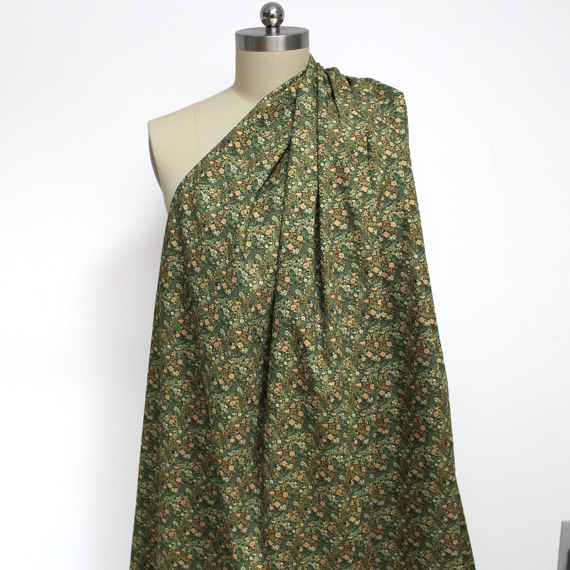 Dutch 'Cotswold floral' cotton poplin - sage