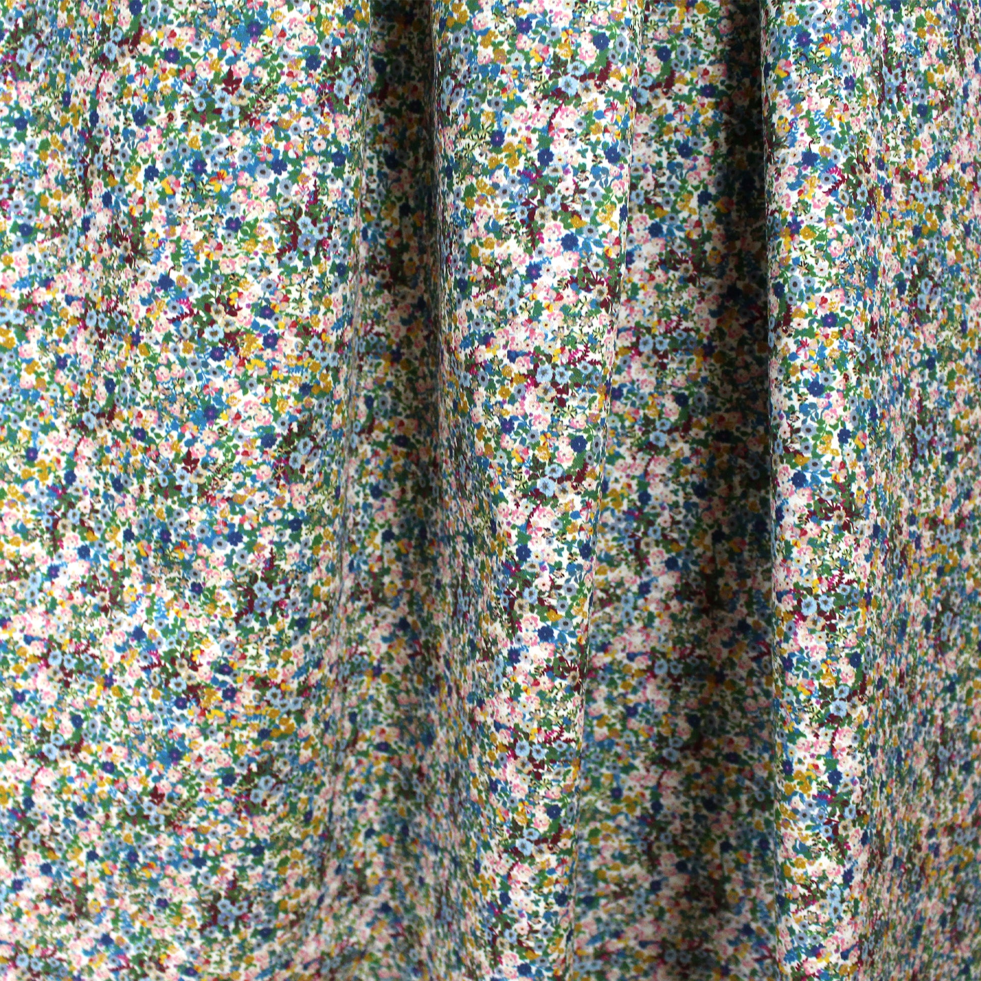 Dutch digital 'Millefleurs' cotton poplin - cream/blue