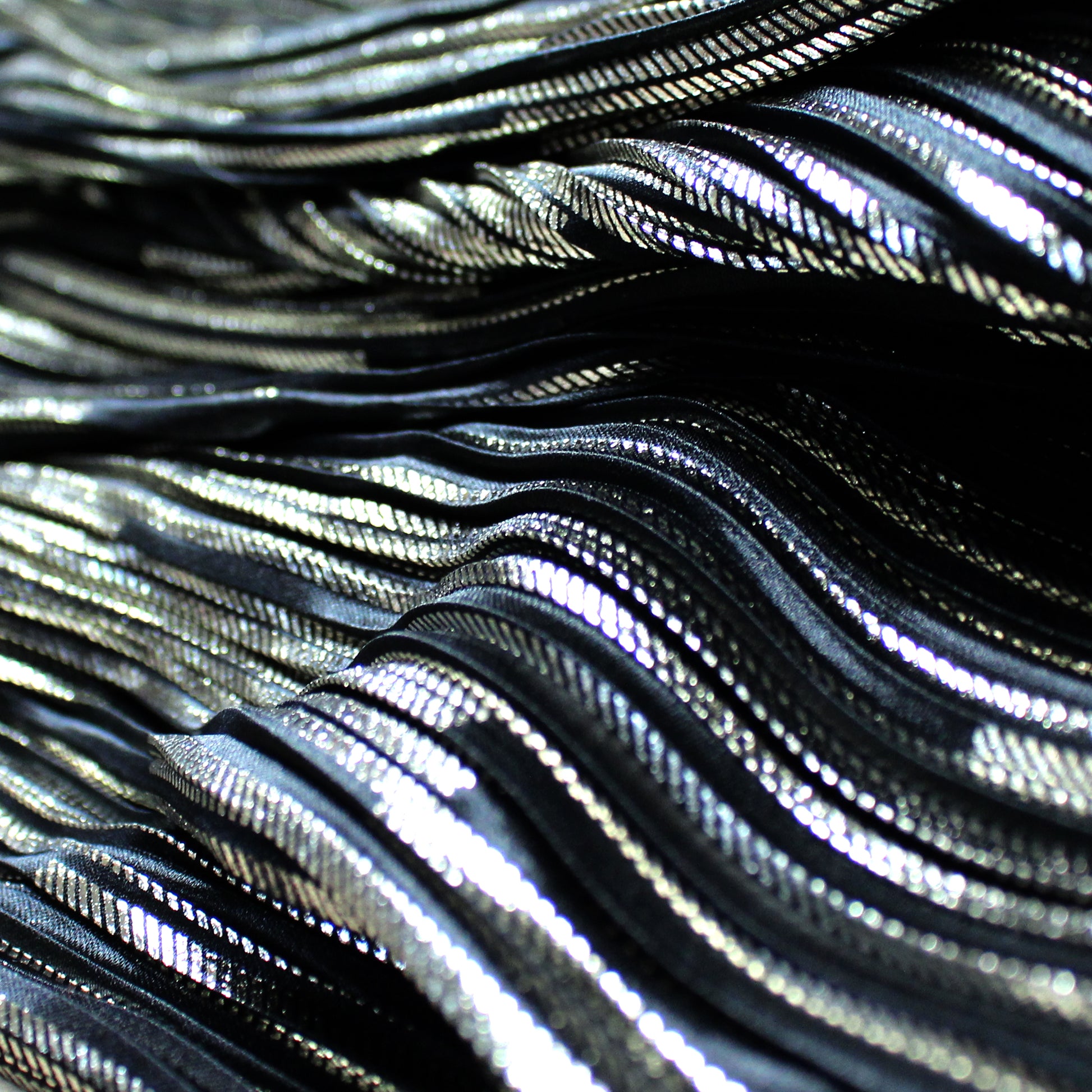French stretch novelty plisse - black/white gold