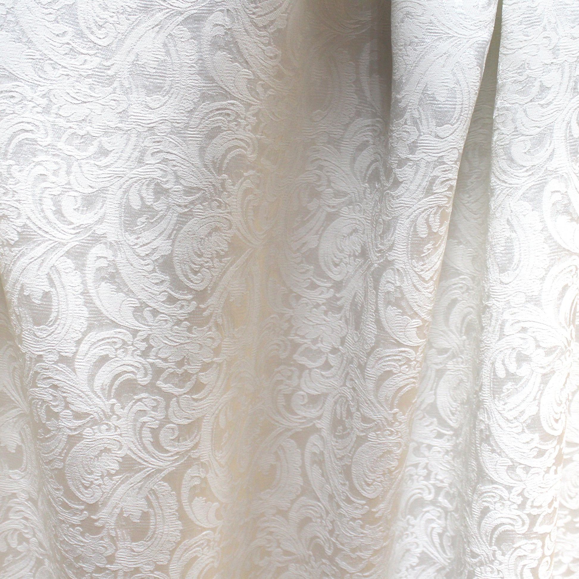 Etr0 lustrous 'gardenia' viscose jacquard
