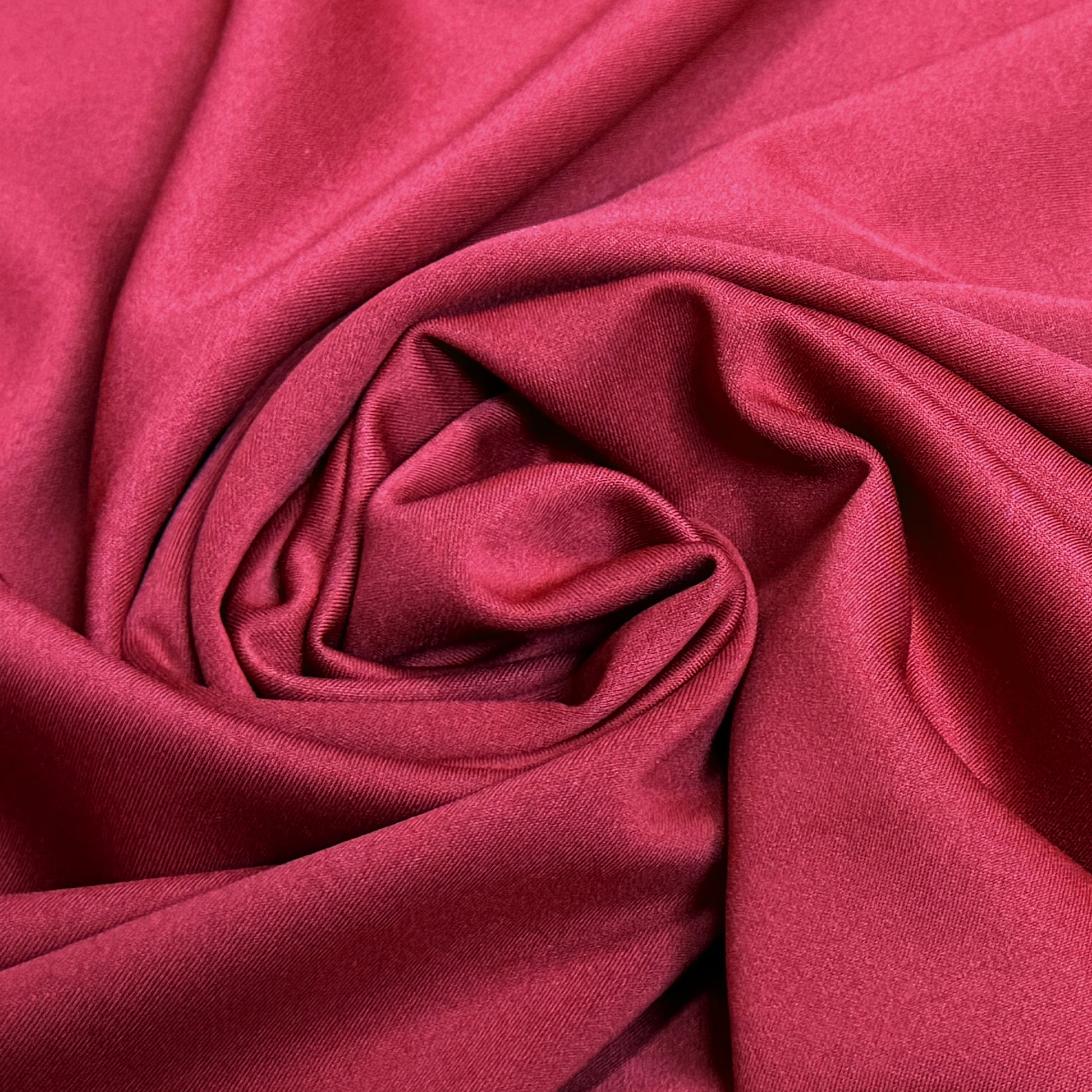 essential scuba knit - cranberry