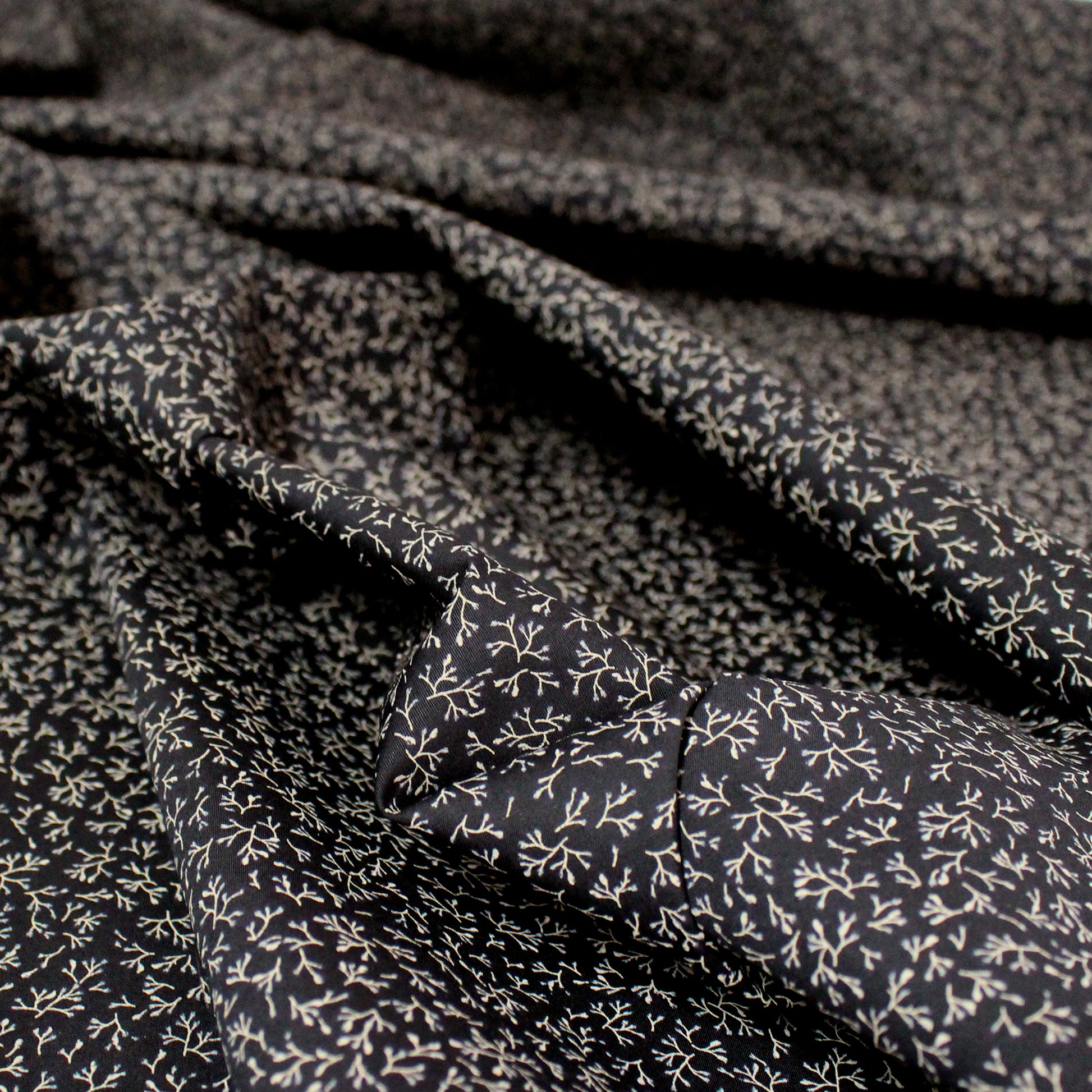 Italian 'midnight sprigs' cotton poplin