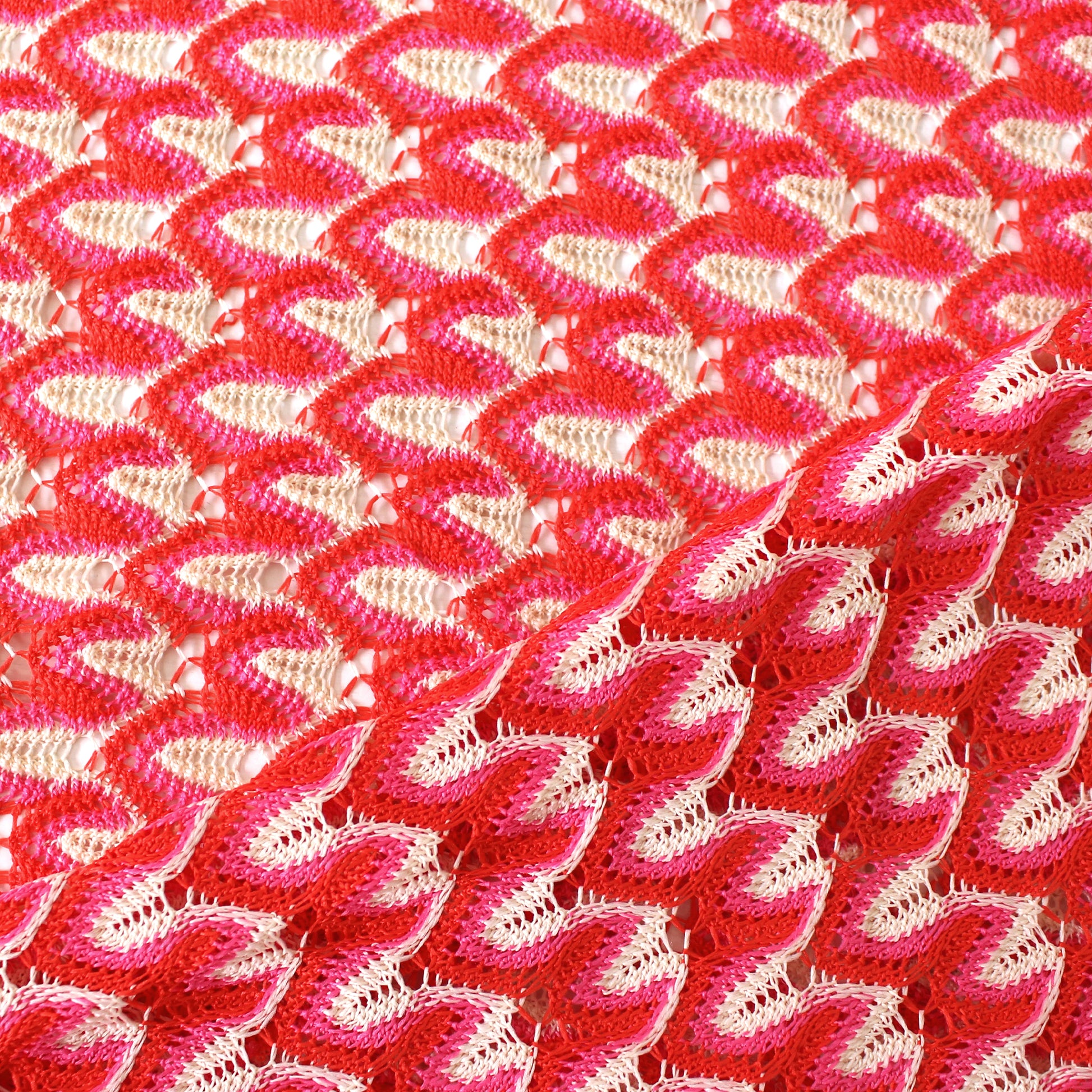 Missoni-esque flame stitch knit - rouge