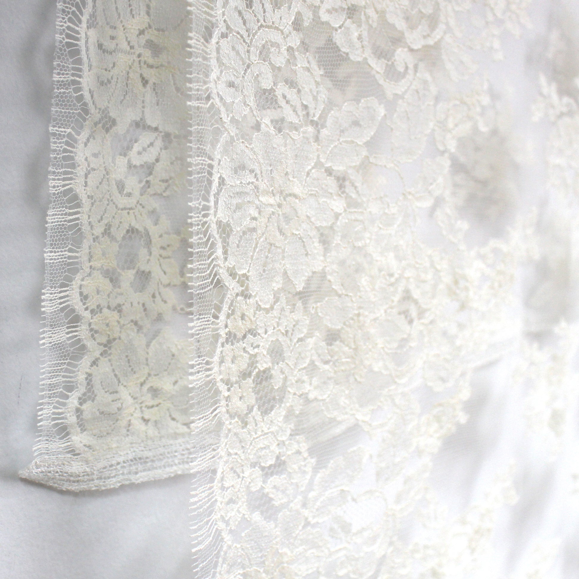 French 'Chantilly' exquisite cotton blend lace, Oeko-Tex cert.