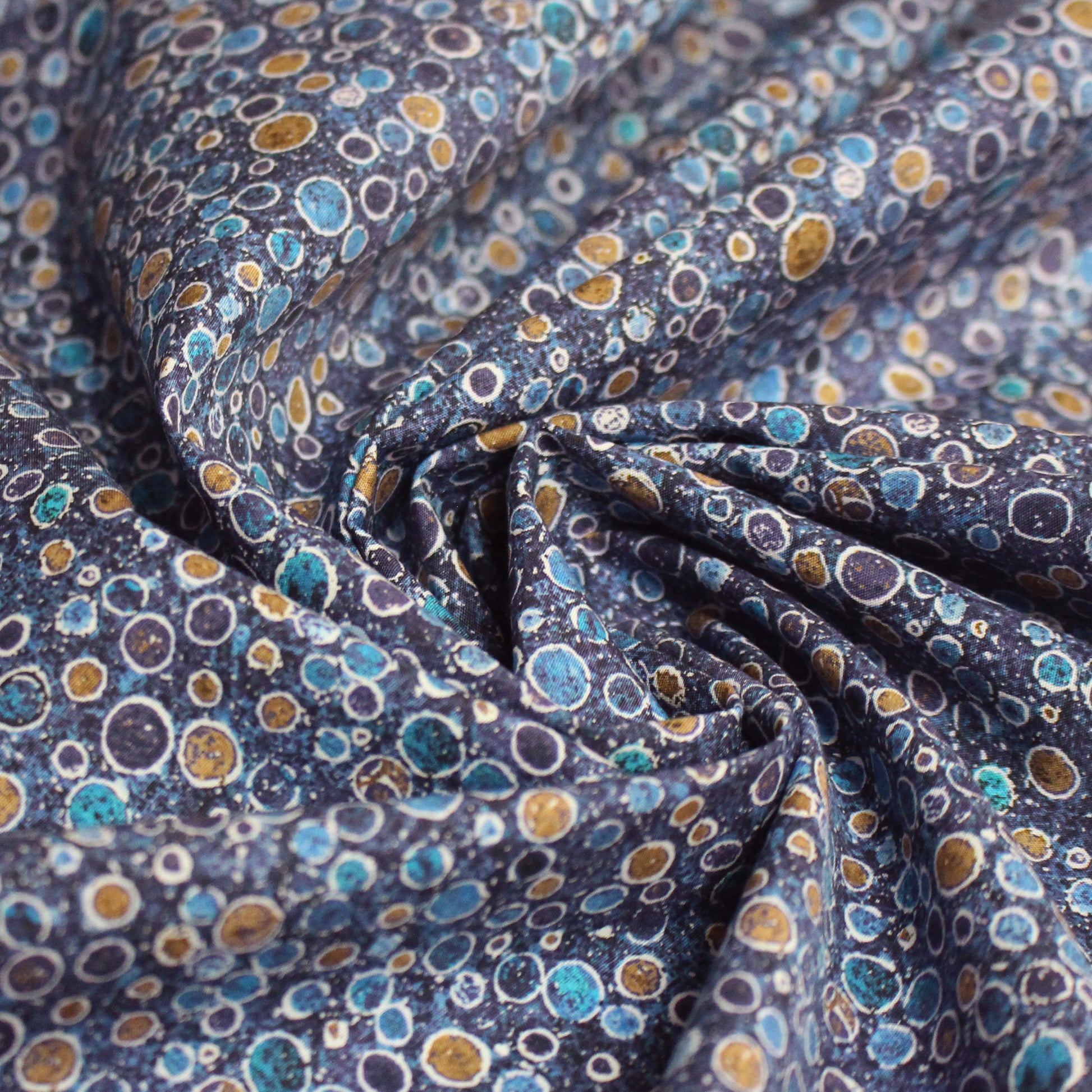 Italian 'fizz' cotton shirting