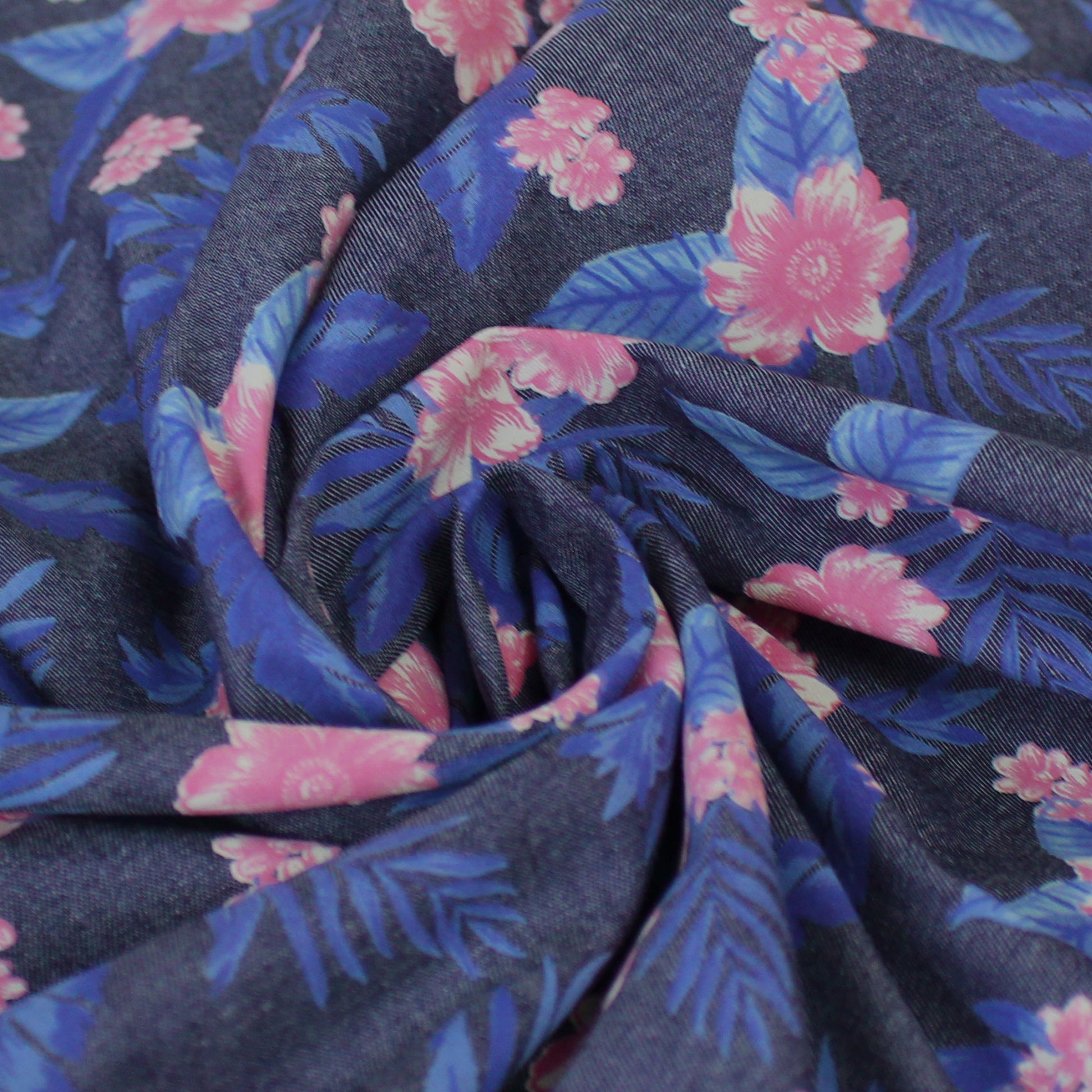 Italian 'hibiscus' printed lightweight denim - pink