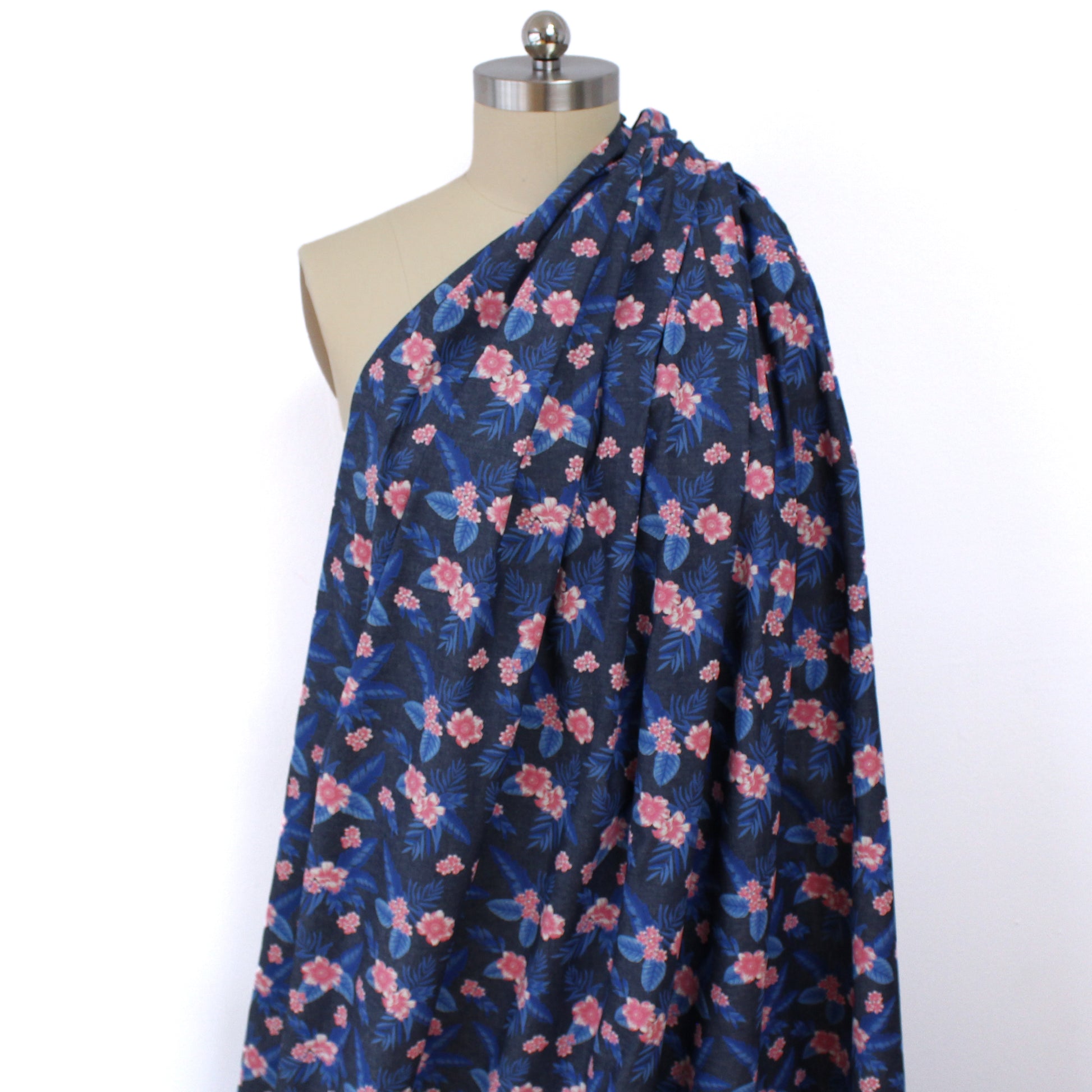 Italian 'hibiscus' printed lightweight denim - pink