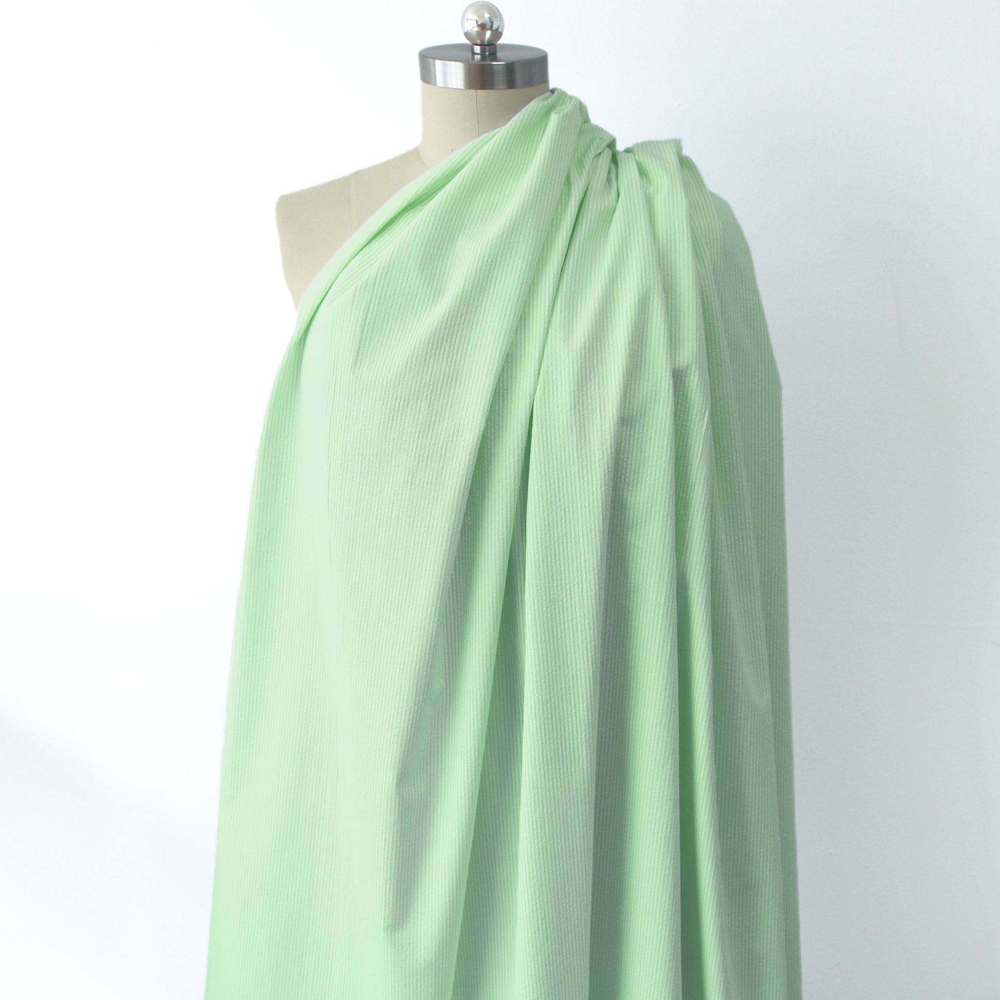 'weekender' all-cotton stripe seersucker - lime/white