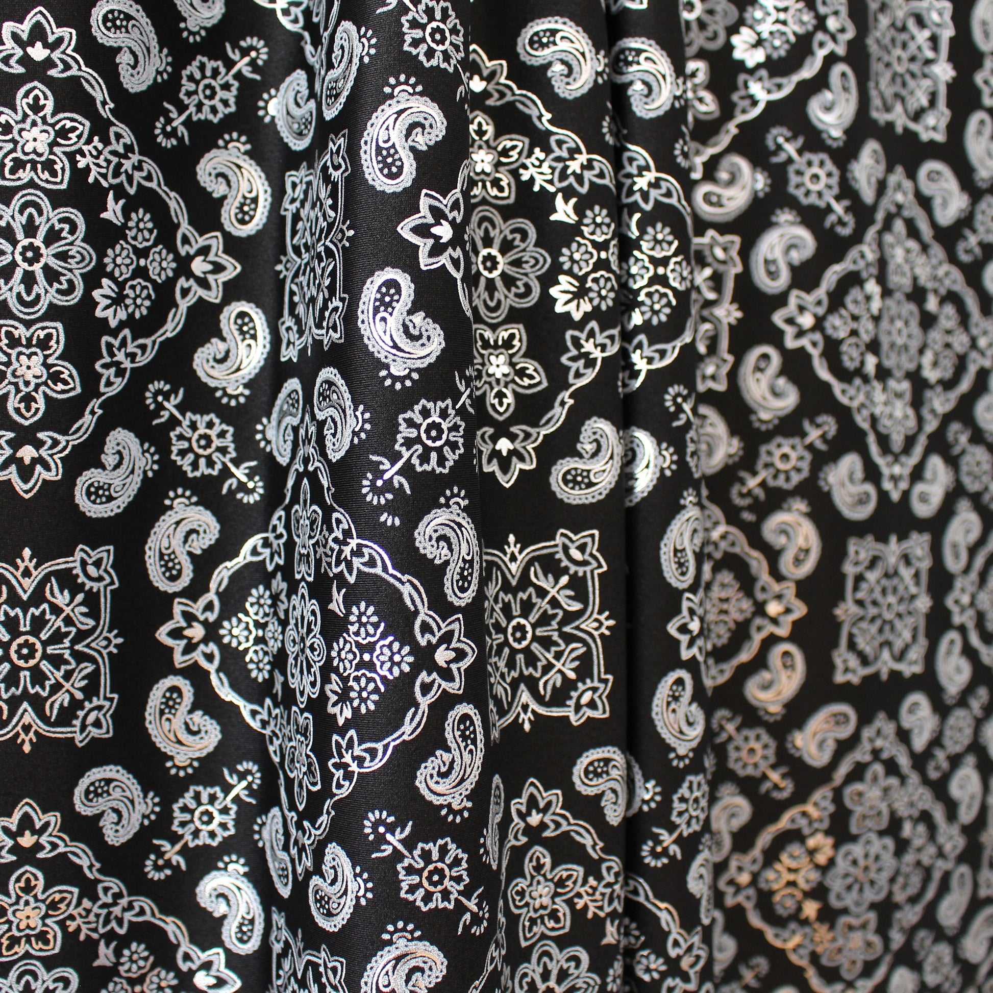 European 'metallic paisley' 4-way swim knit