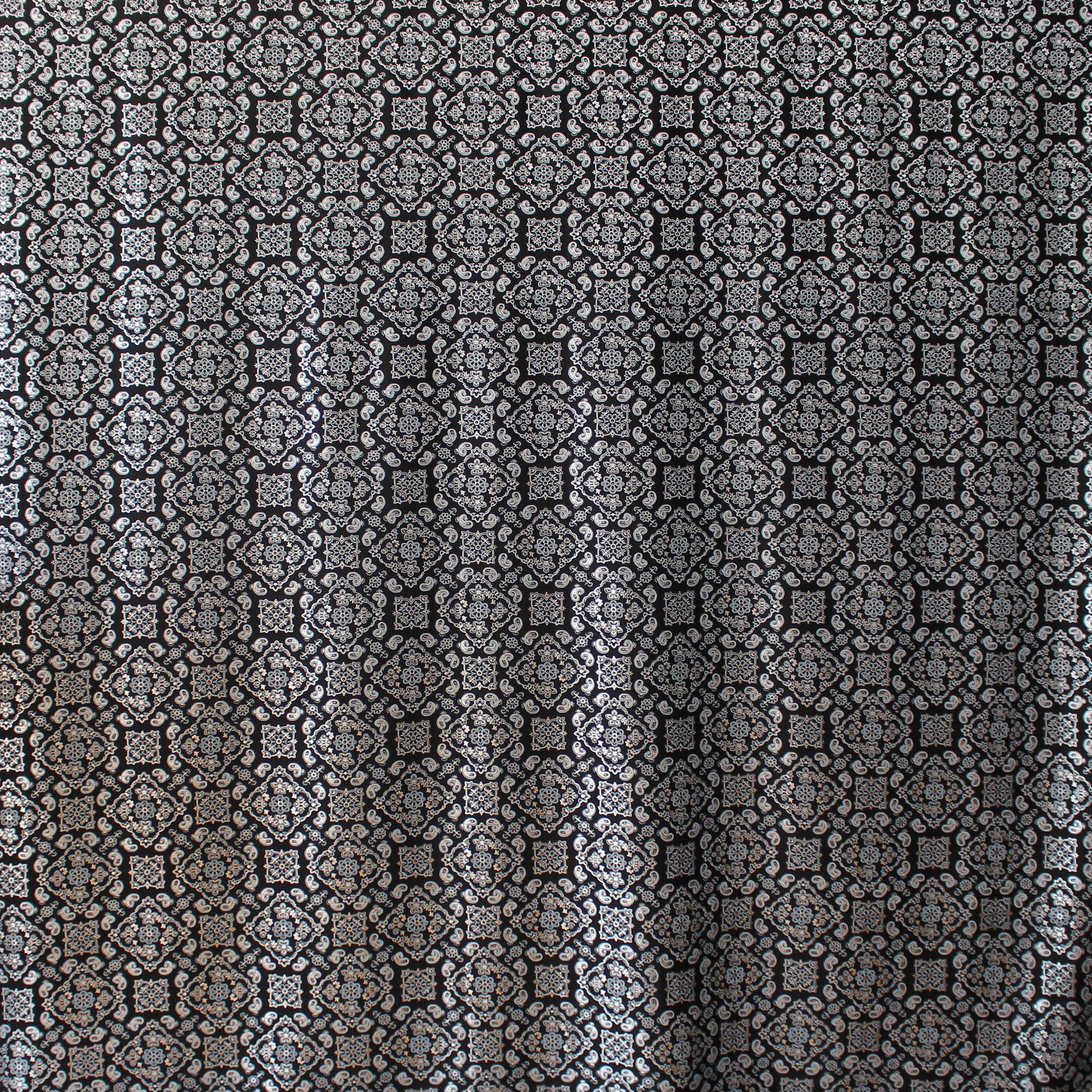 European 'metallic paisley' 4-way swim knit