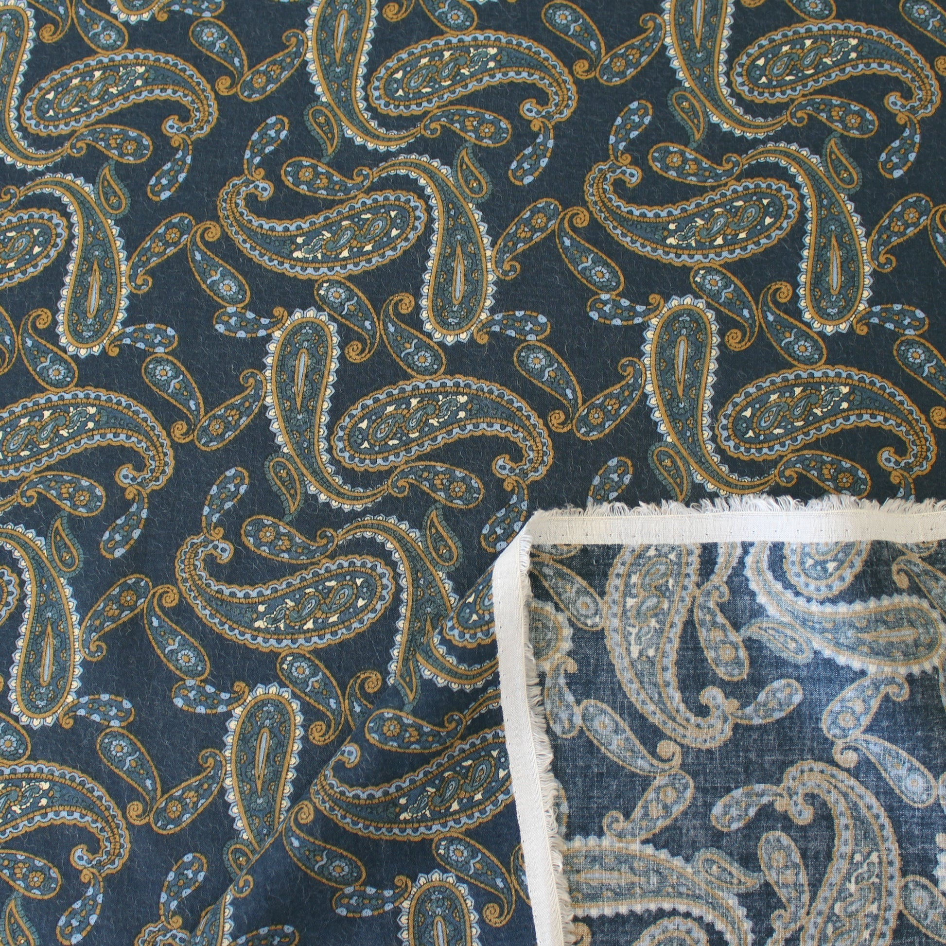 Japanese paisley cotton/Tencel drapey shirting - blue