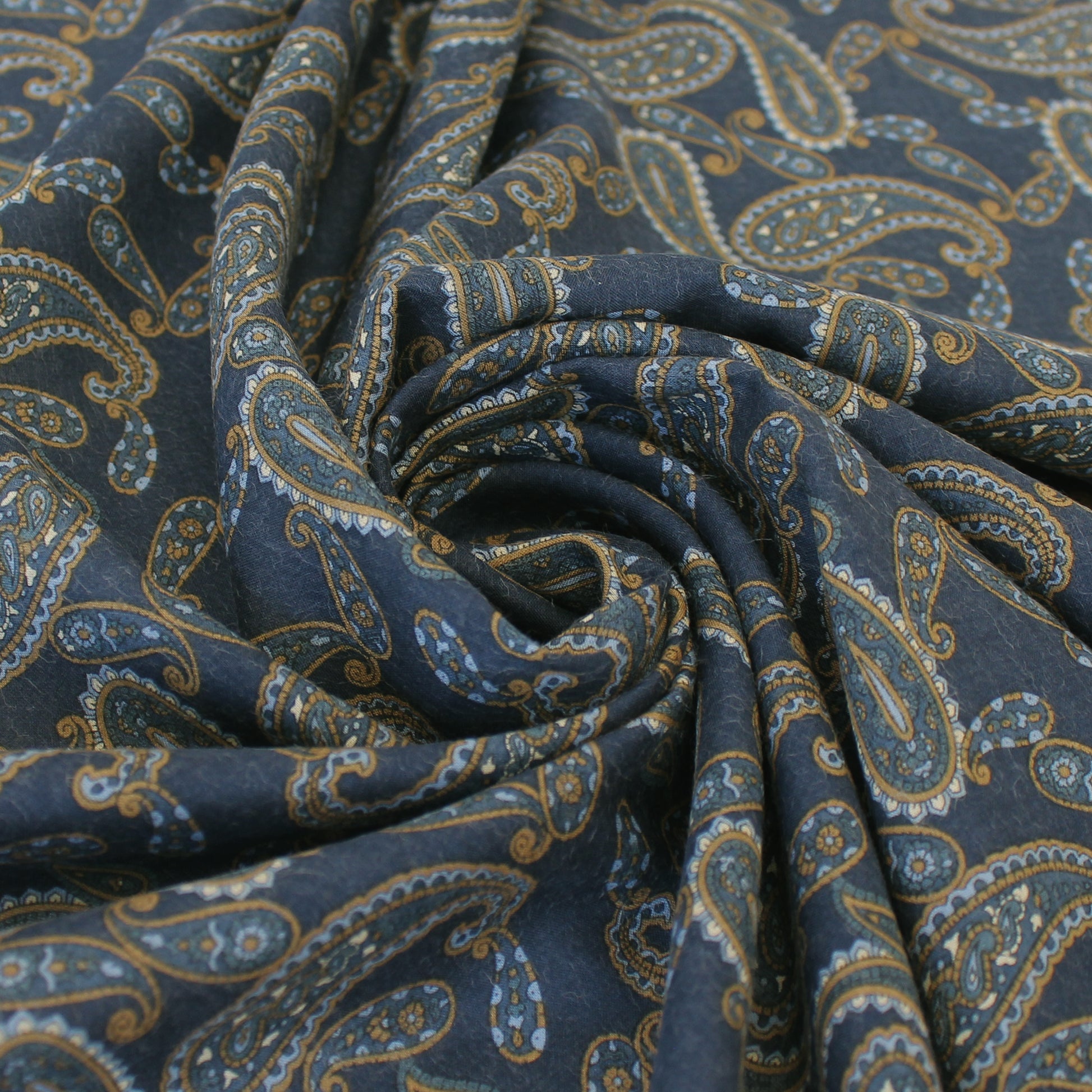 Japanese paisley cotton/Tencel drapey shirting - blue