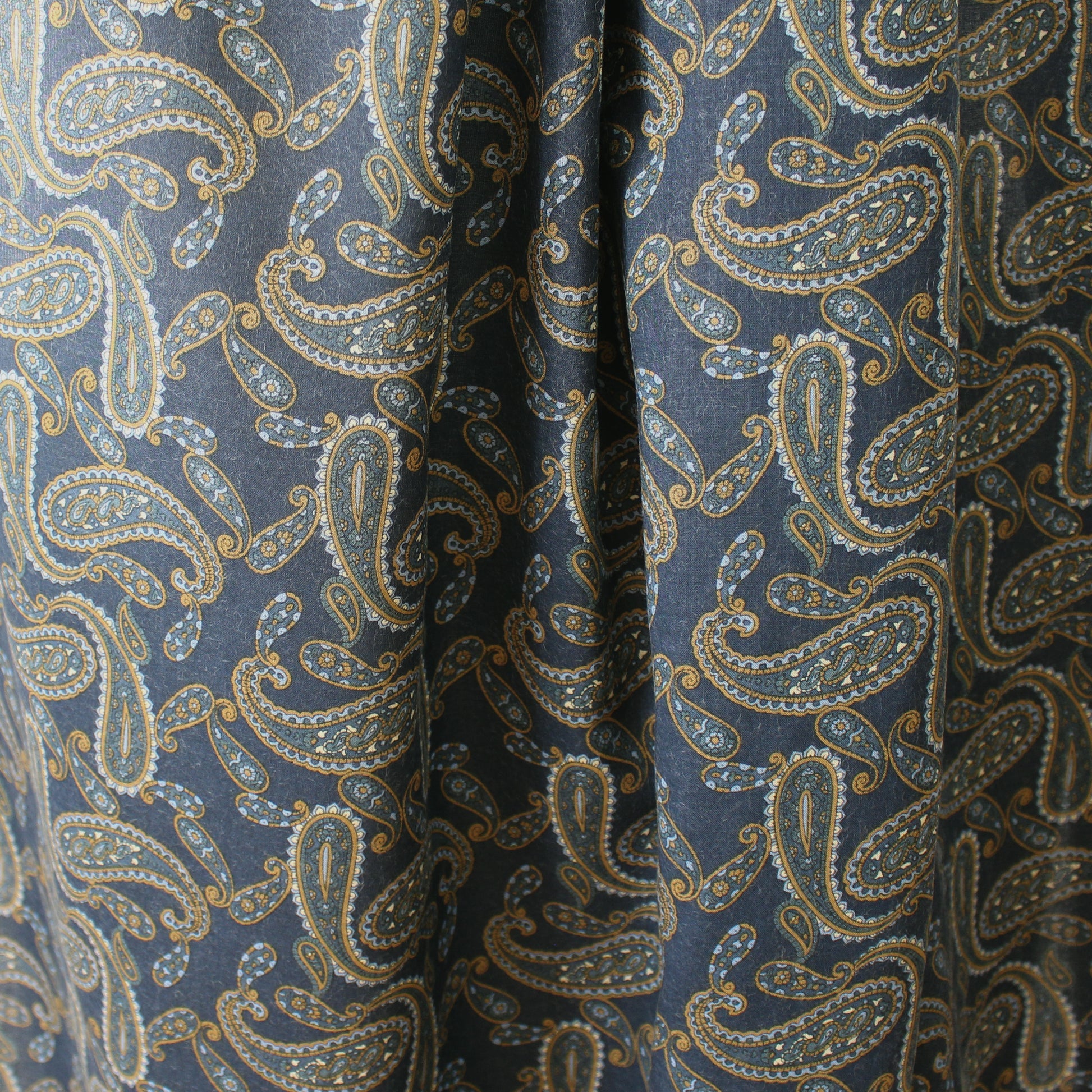 Japanese paisley cotton/Tencel drapey shirting - blue
