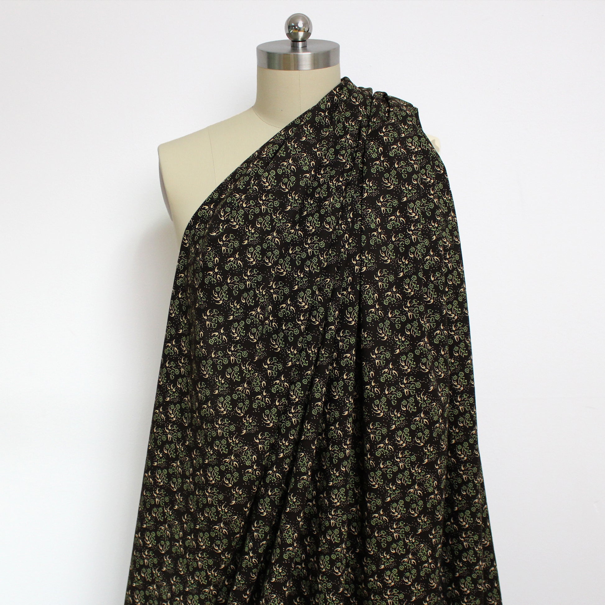 Italian 'mint chocolate' virgin wool dressweight woven
