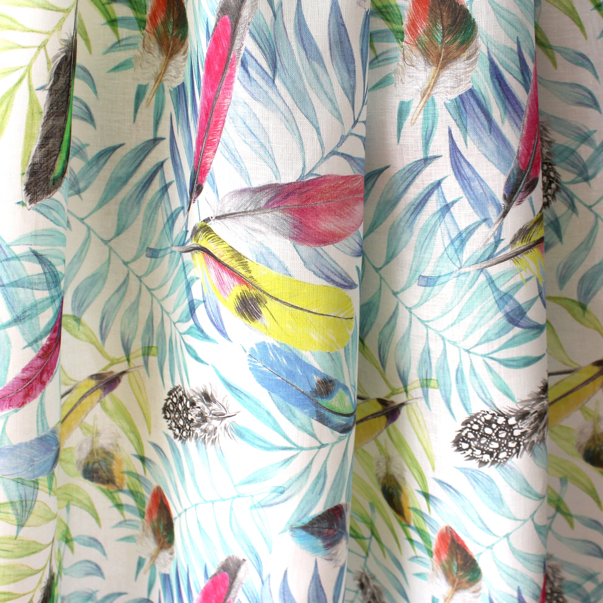 European 'birds of a feather' linen dressweight woven