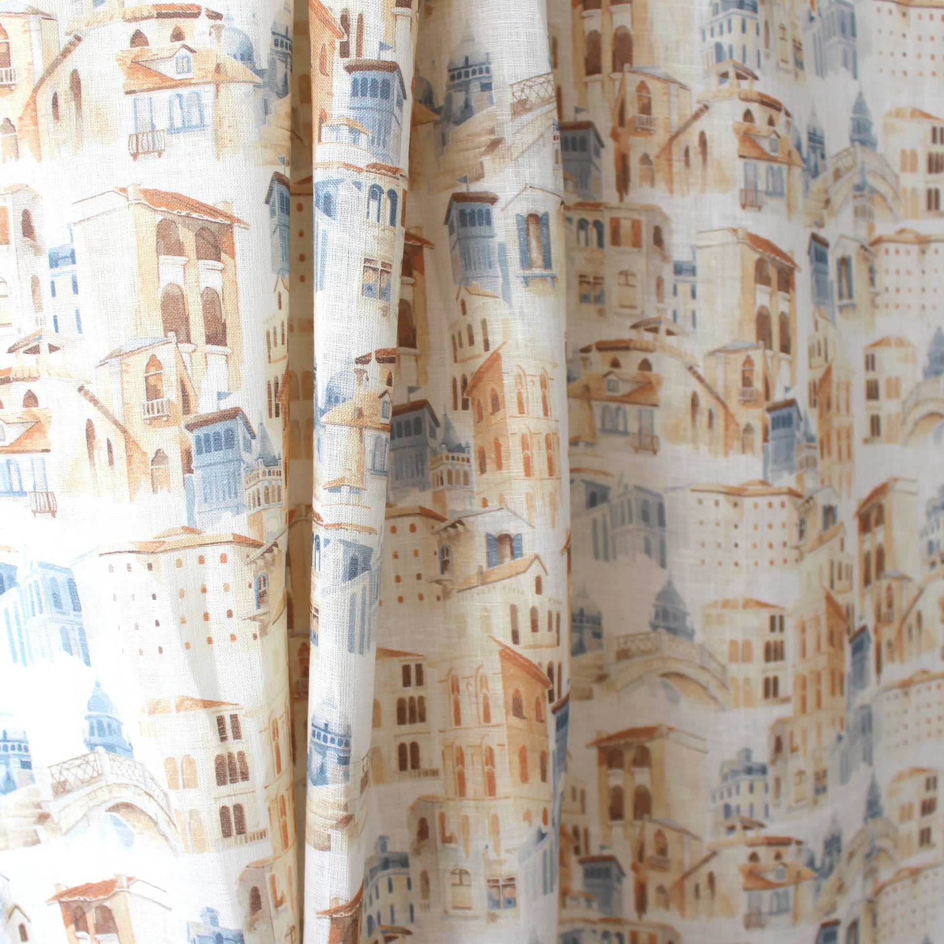 European 'abode' linen dressweight woven