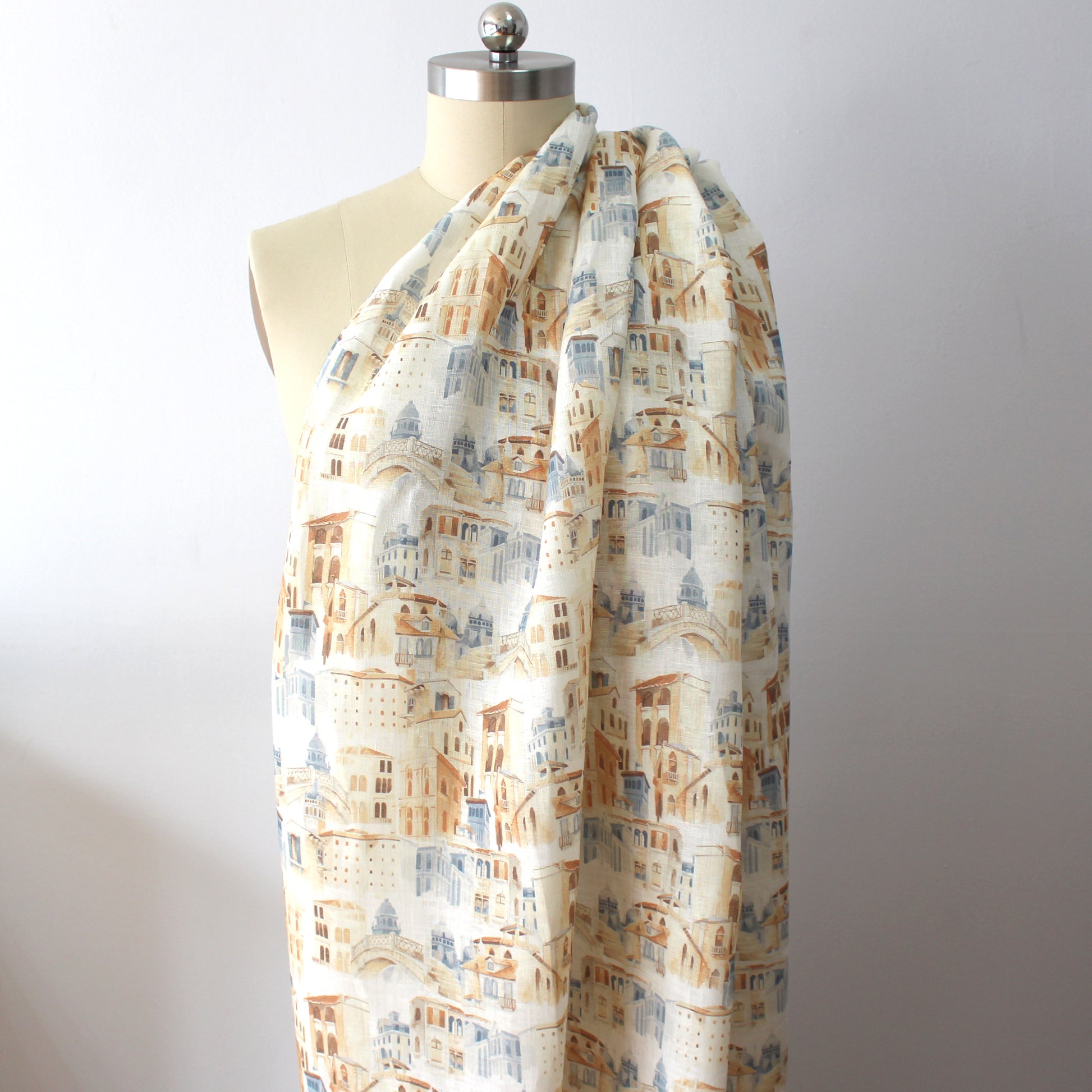 European 'abode' linen dressweight woven