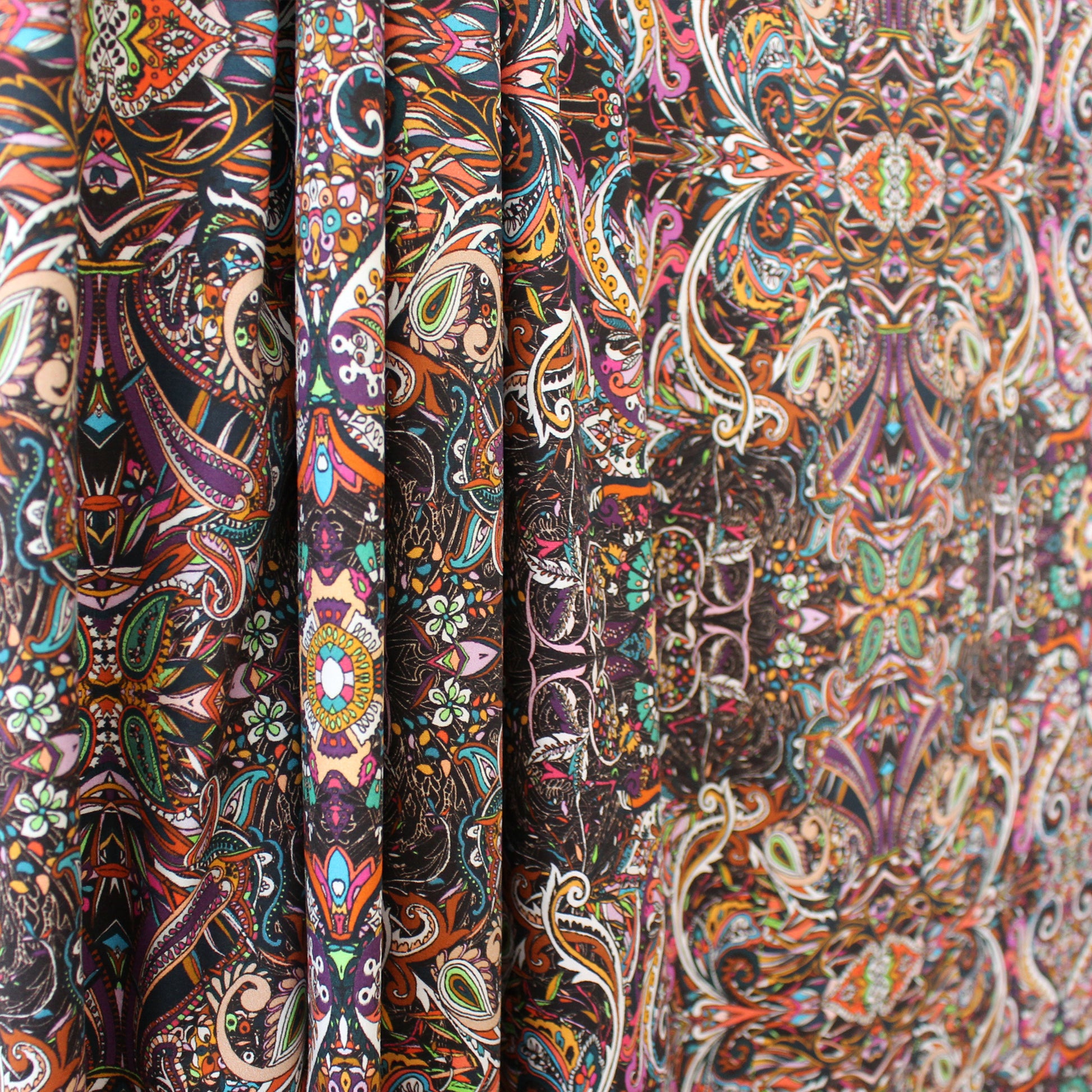 Italian 'paisley reflection' stretch cotton shirting