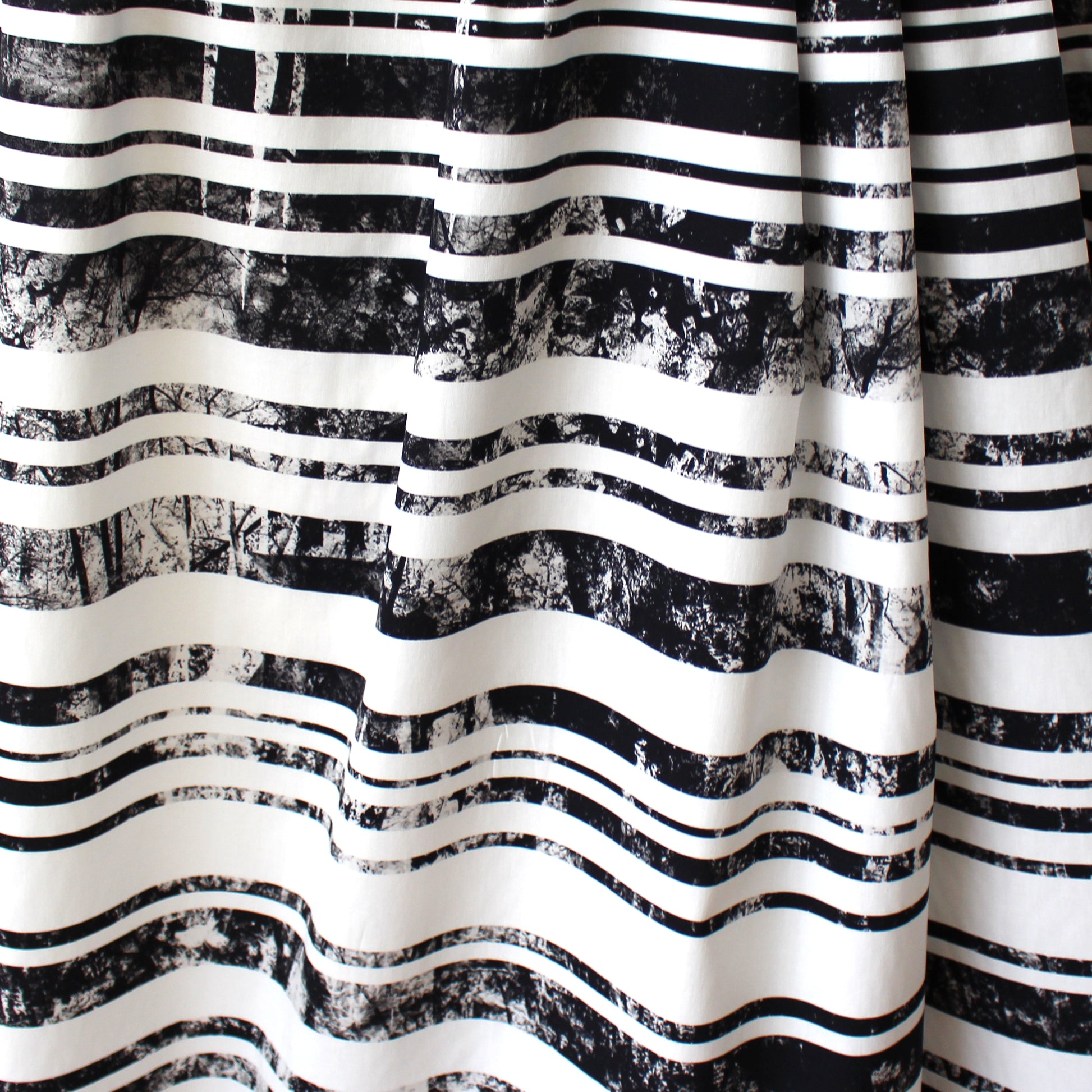 Italian 'trees behind stripes' stretch cotton shirting