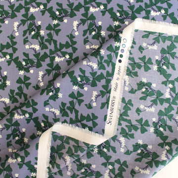 Japanese Sevenberry 'Lierre' cotton lawn