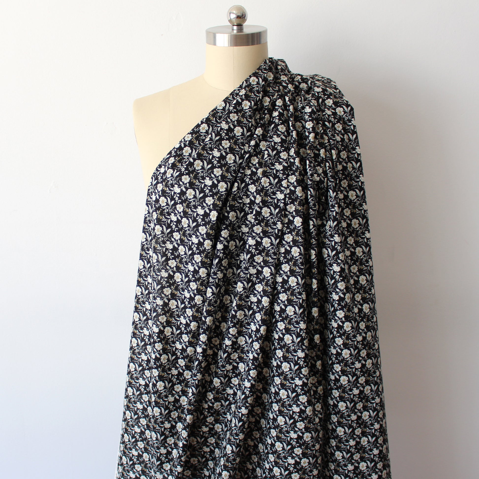 Japanese Sevenberry 'carnation' cotton shirting