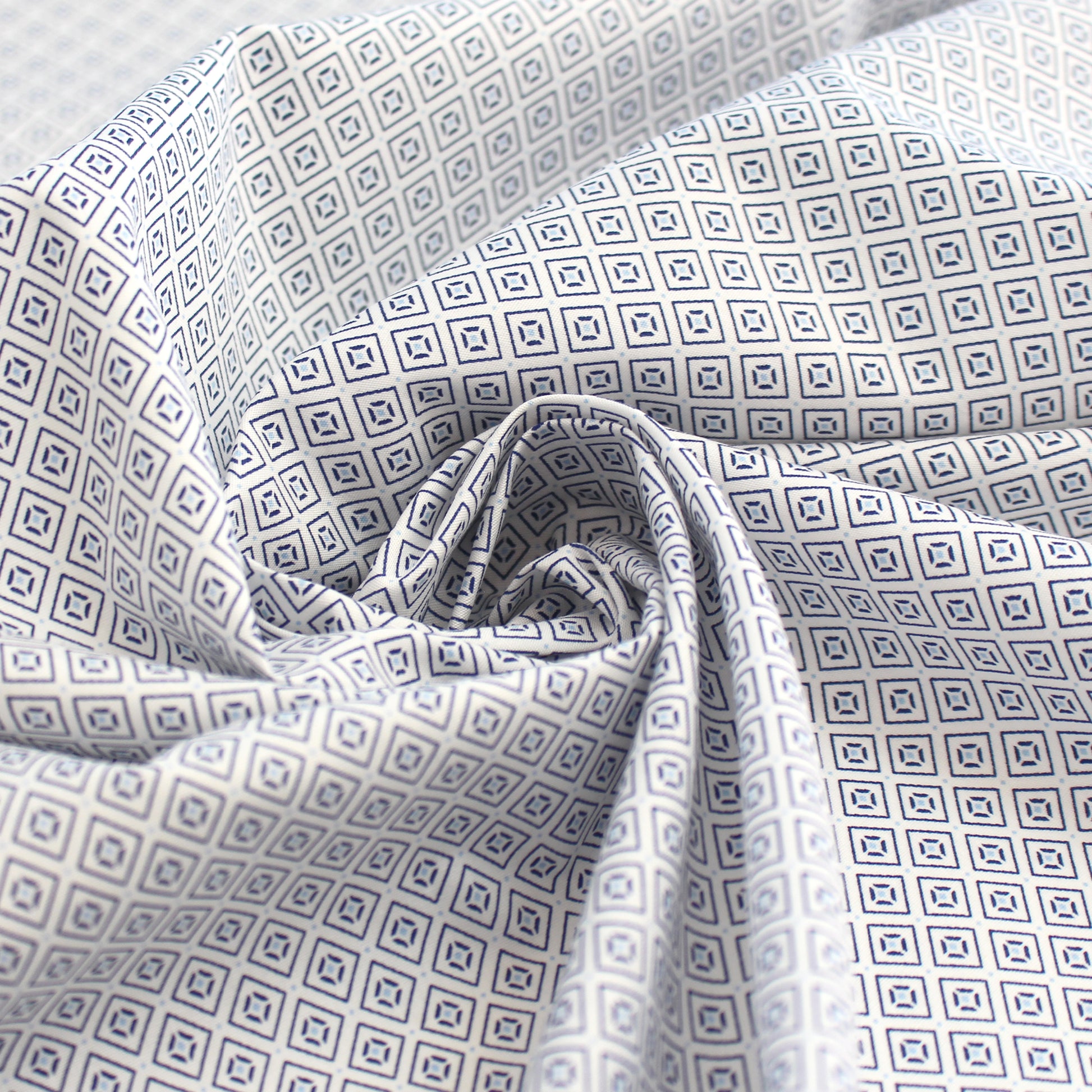 Japanese Sevenberry 'geo diamond' cotton shirting - blue