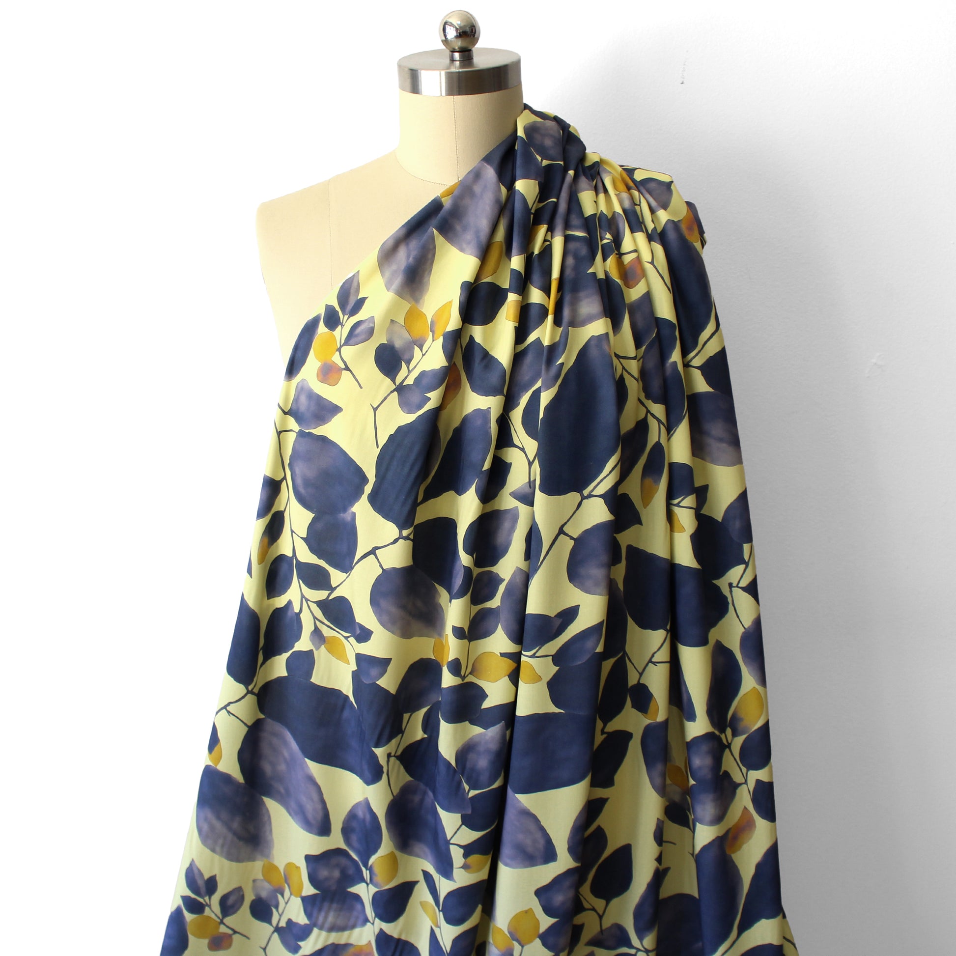 'leaves in light' viscose woven, Oeko-Tex cert.