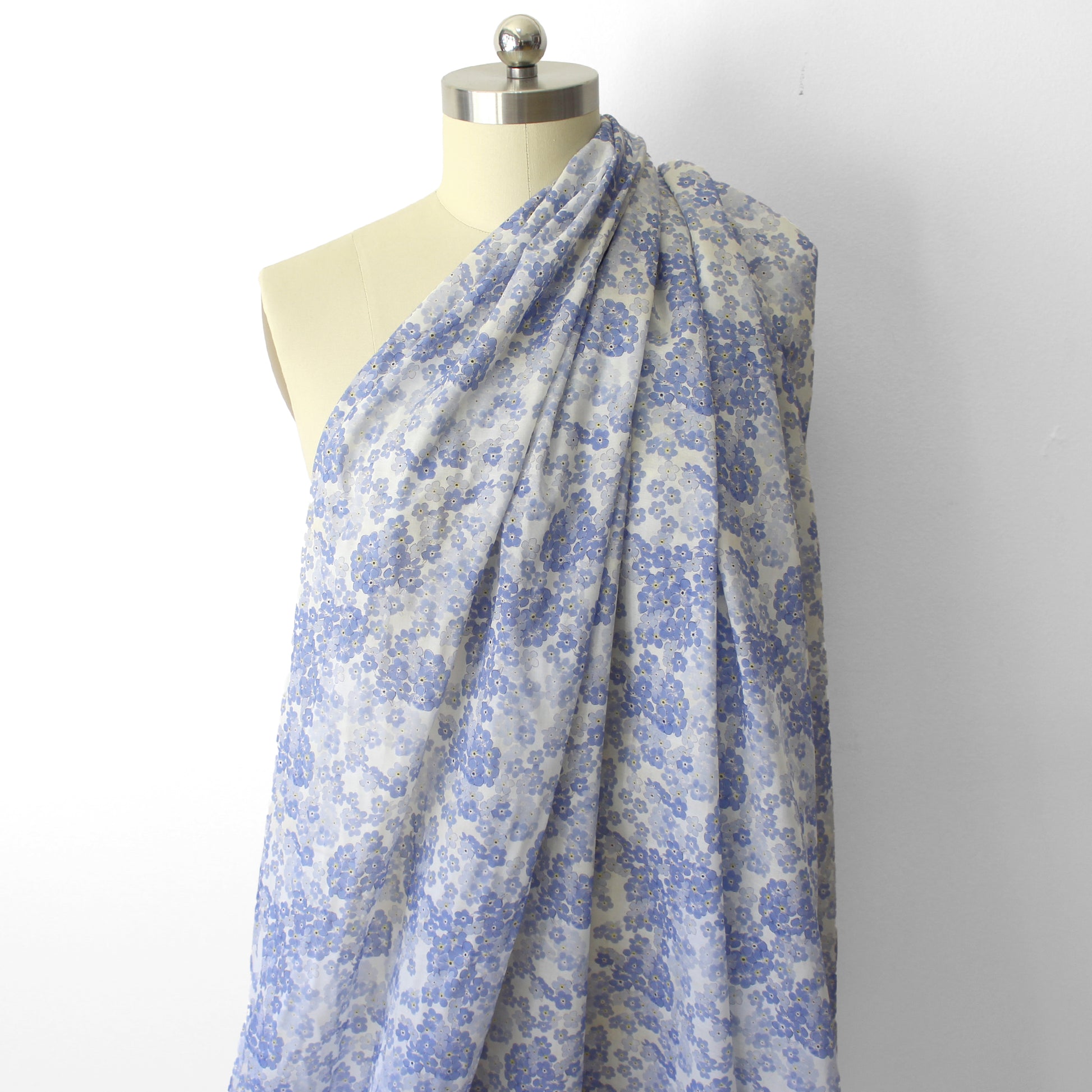 'forget me nots' printed cotton batiste, Oeko-Tex cert.