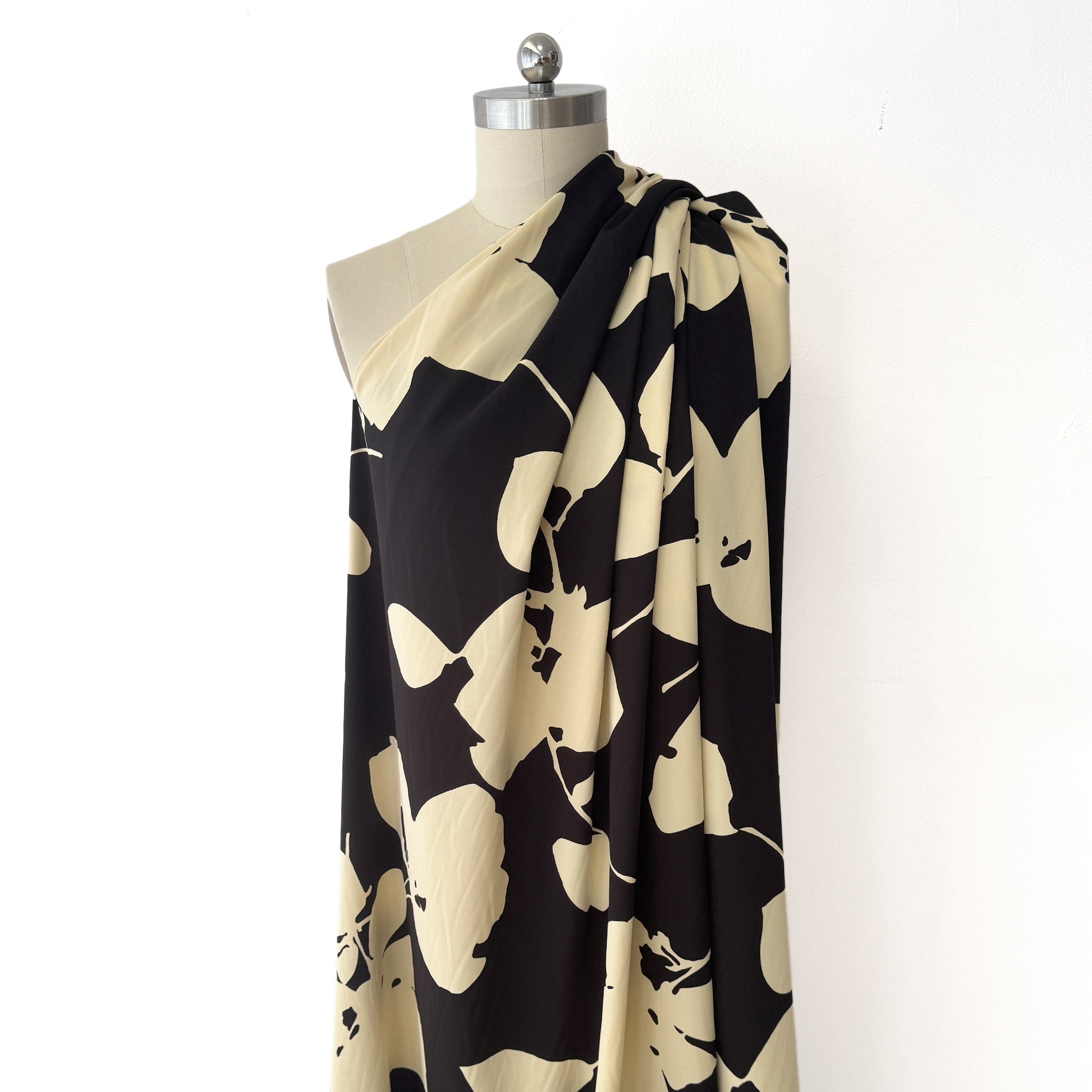 Italian designer deadstock 'Mara' viscose crepe
